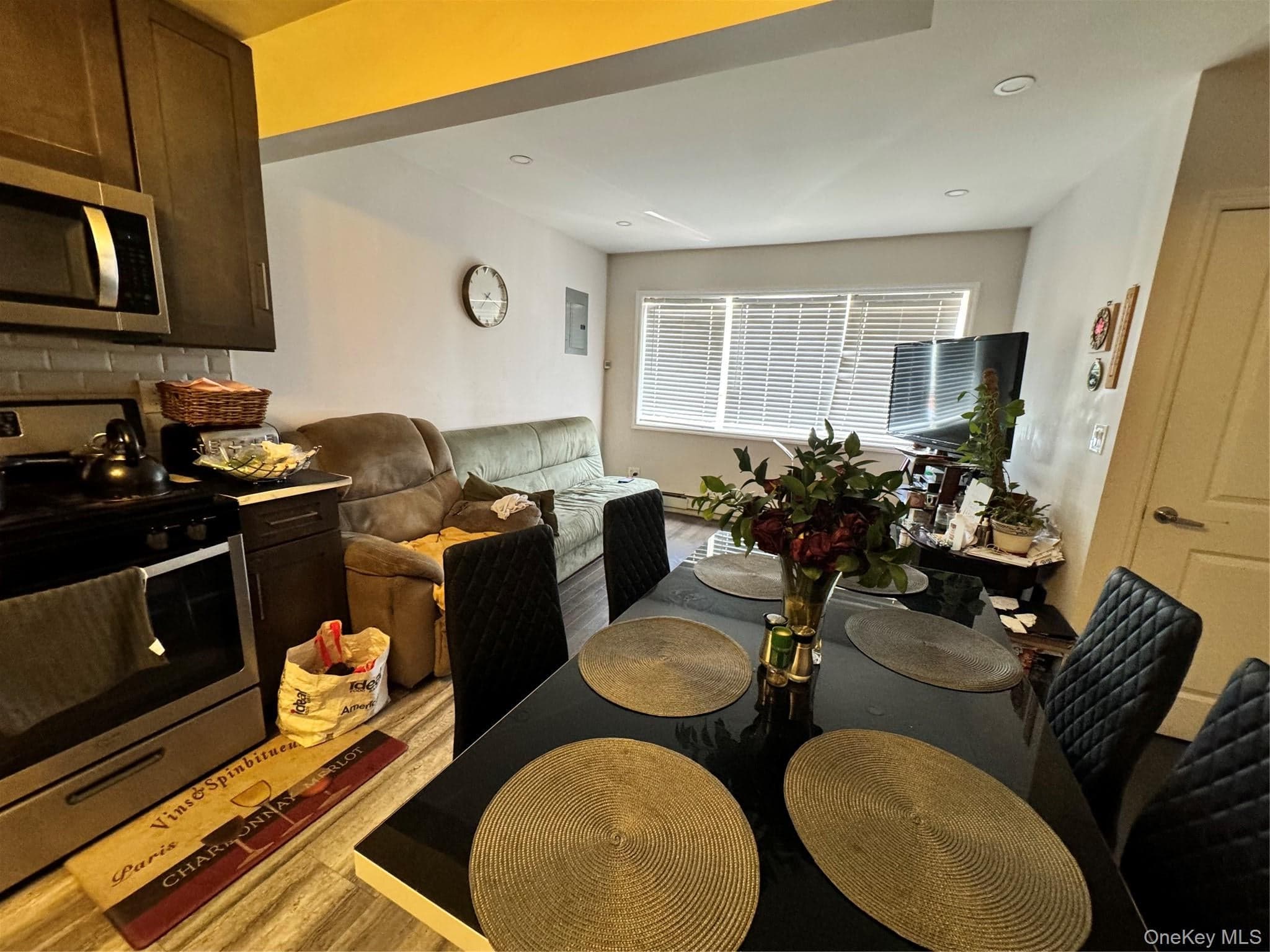 648 E 93rd Street thumbnail 15