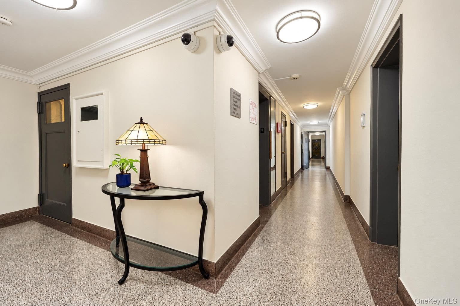 325 Main Street Unit: 2G thumbnail 4