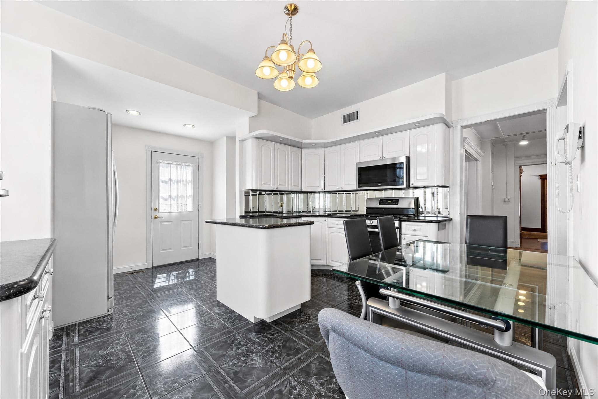 871 Rockaway Avenue thumbnail 18