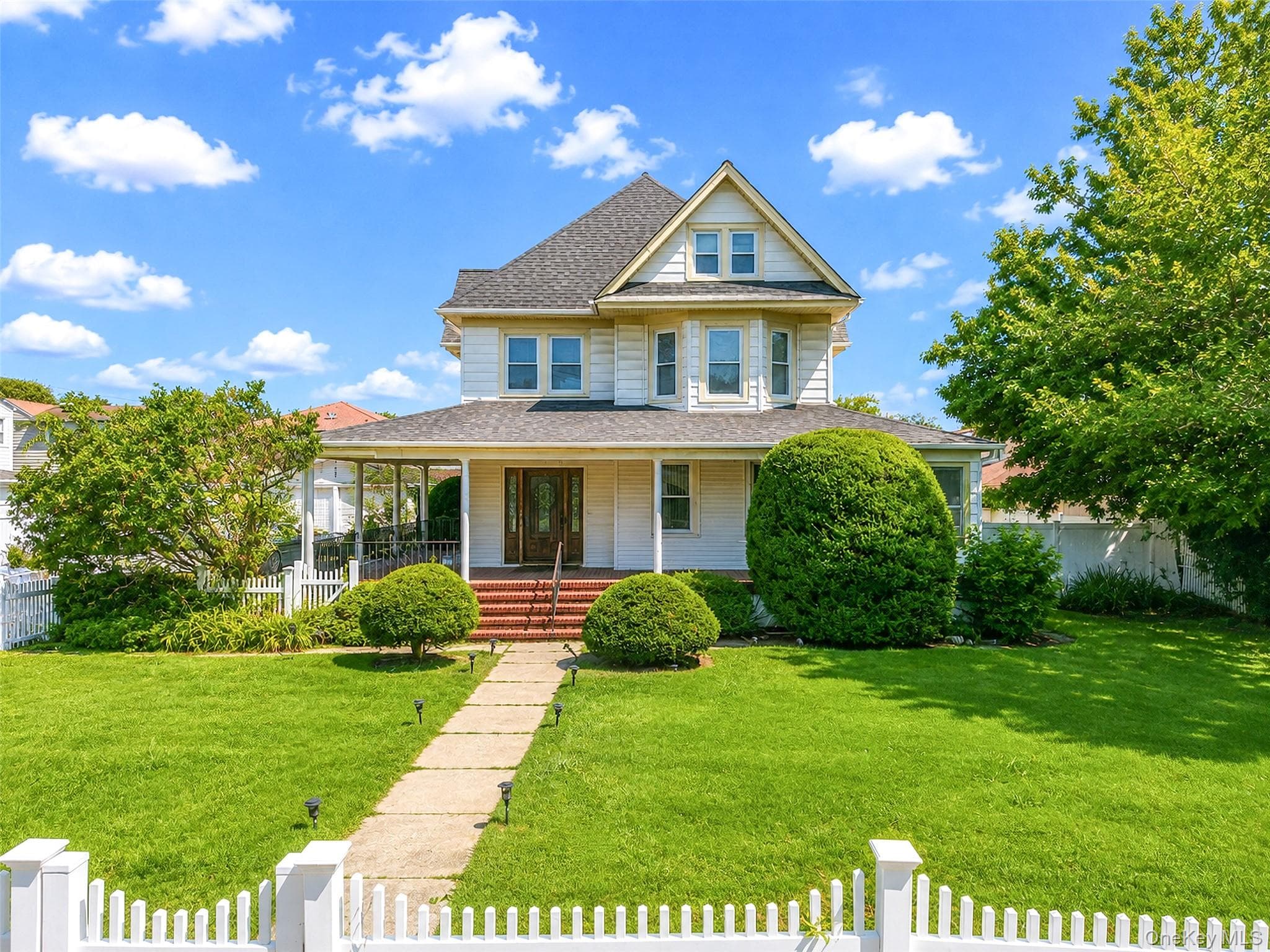 871 Rockaway Avenue, Valley Stream