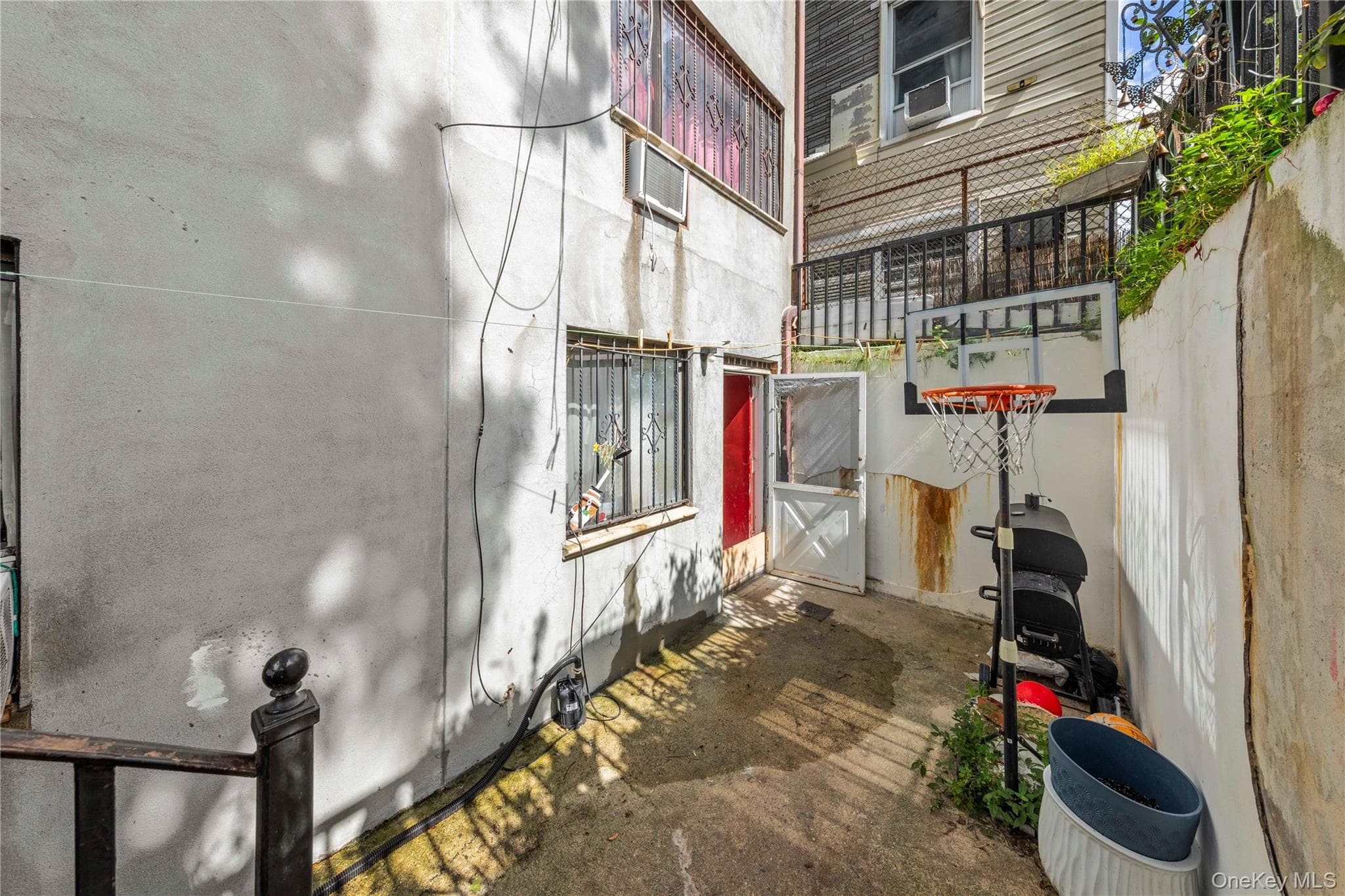 102-20 Radcliff Avenue thumbnail 23