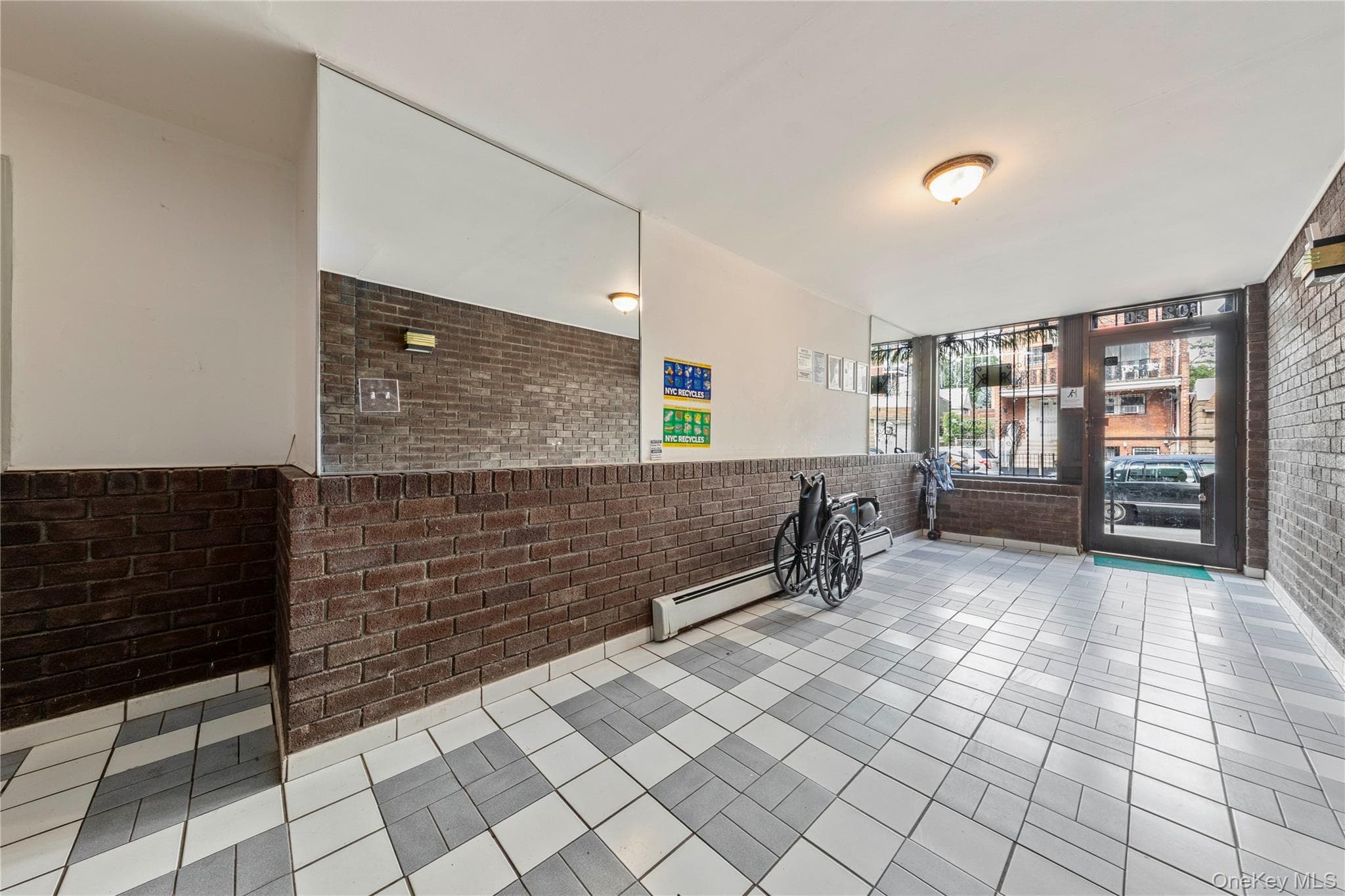 102-20 Radcliff Avenue thumbnail 3