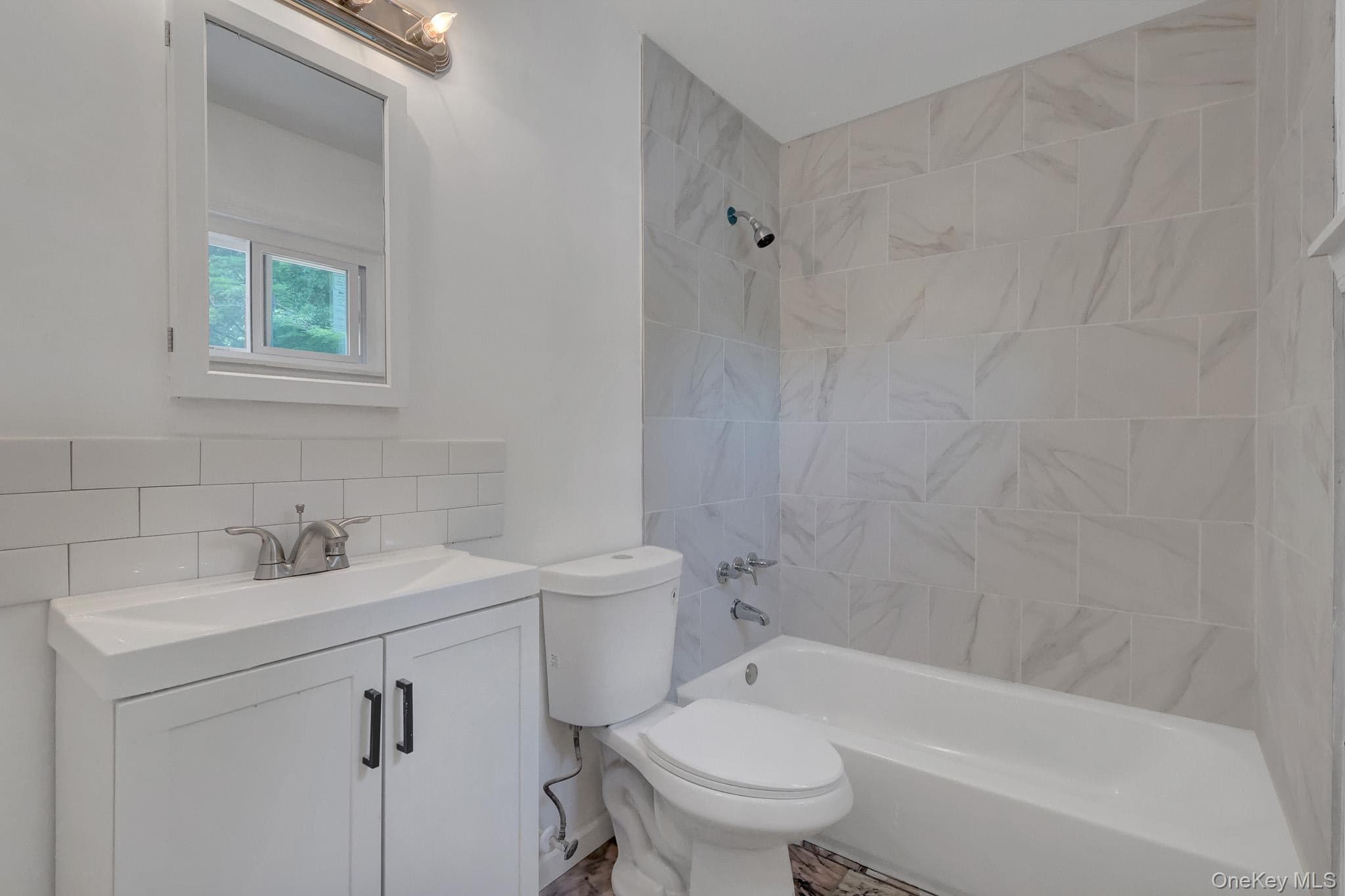 6 Stonington Circle thumbnail 12