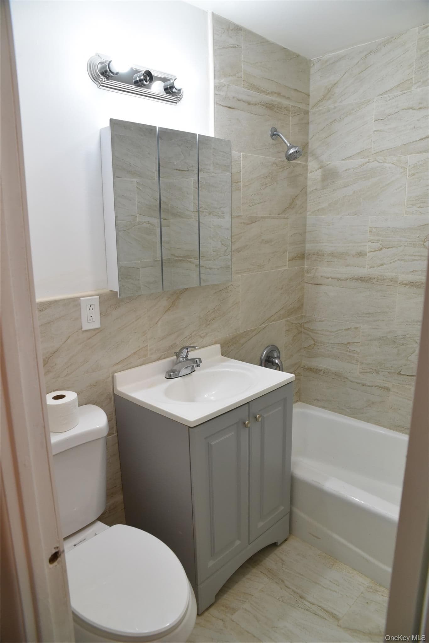 3304 Wickham Avenue thumbnail 25