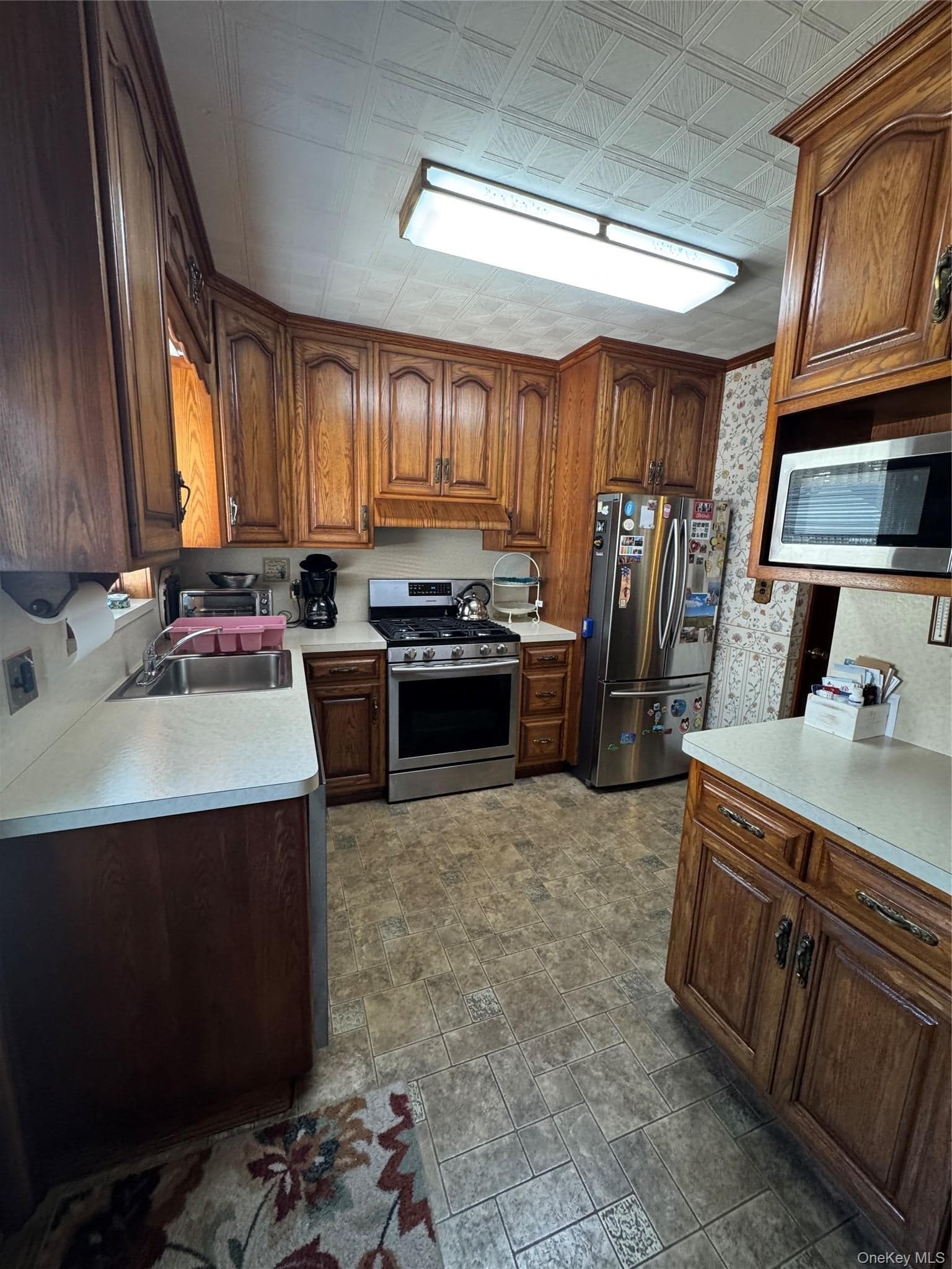 8114 Margaret Place thumbnail 5