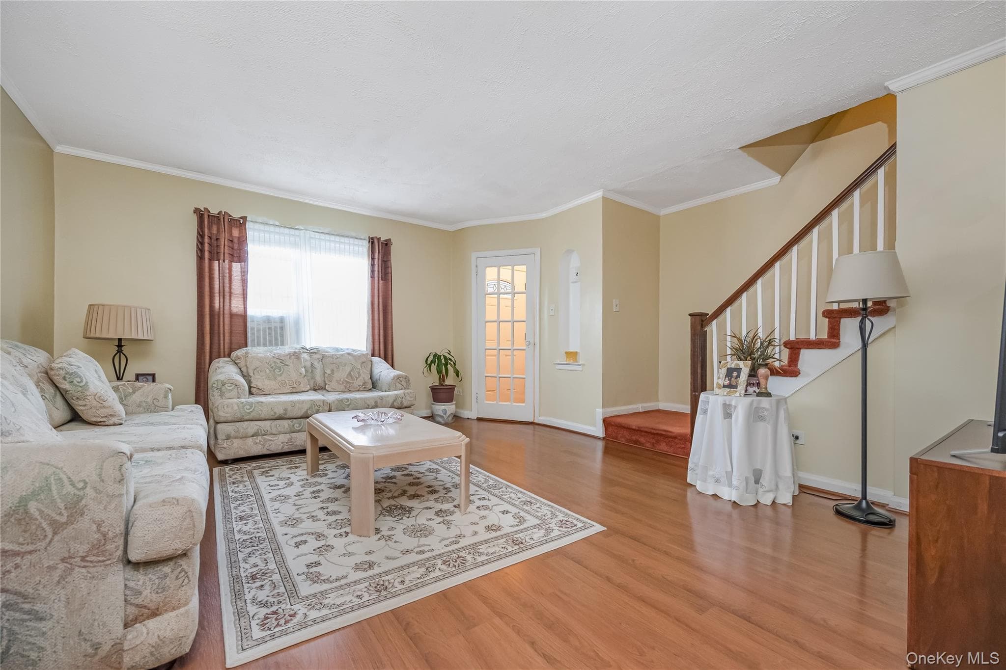 22533 Murdock Avenue thumbnail 5