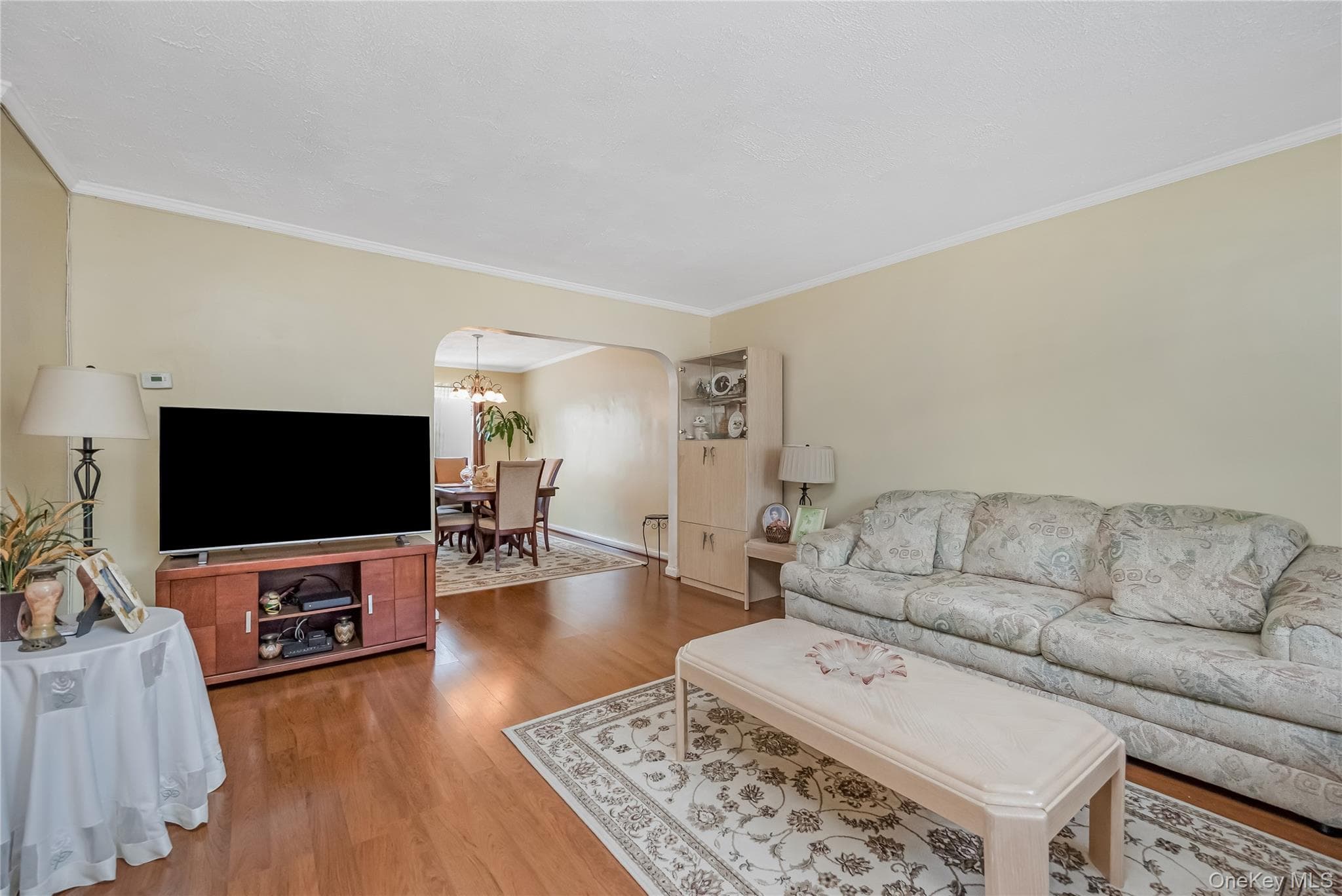 22533 Murdock Avenue thumbnail 6