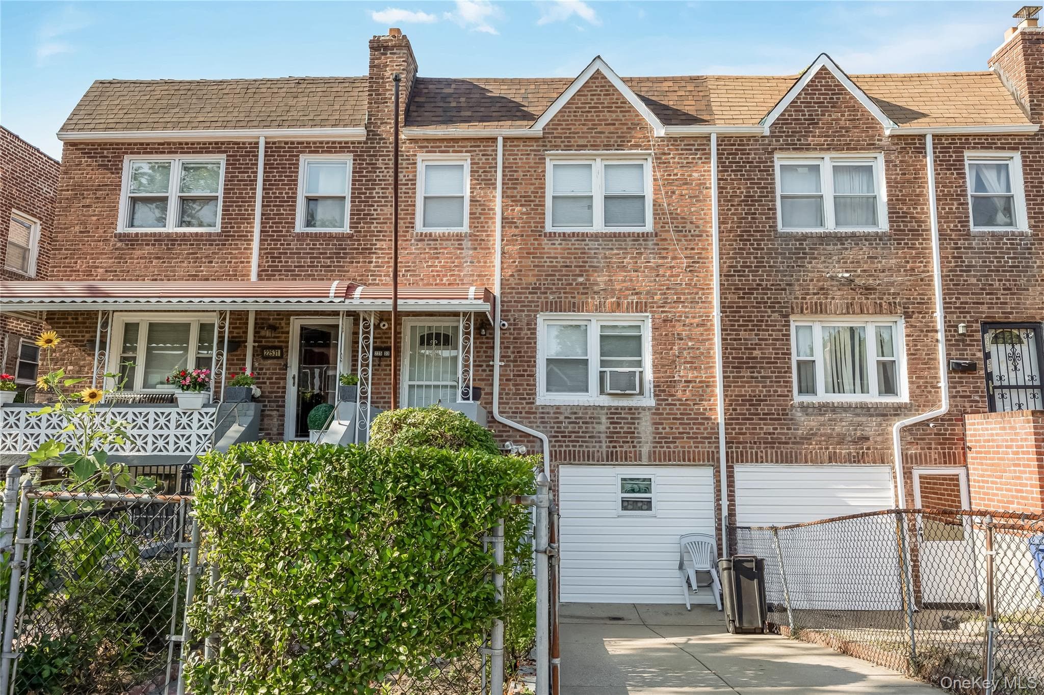 22533 Murdock Avenue thumbnail 3