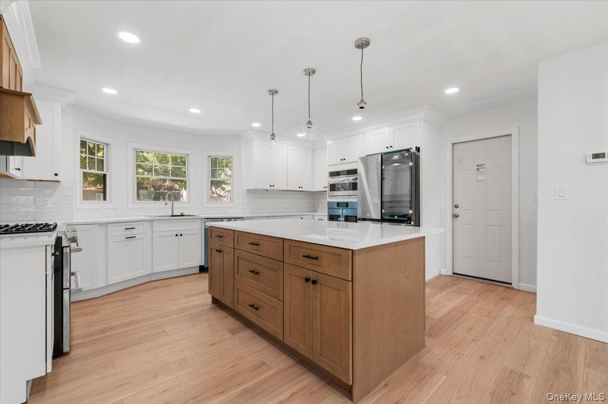 119 Sprucewood Drive thumbnail 5
