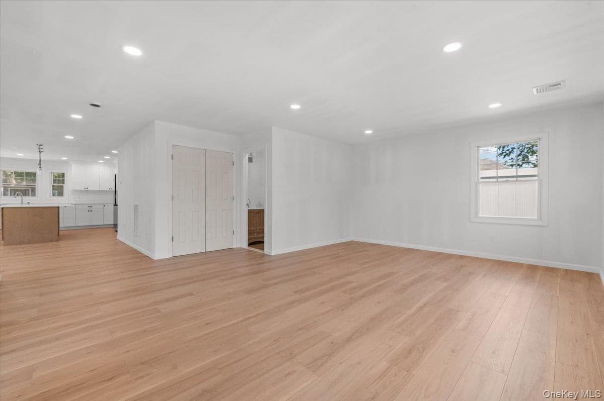 119 Sprucewood Drive thumbnail 8