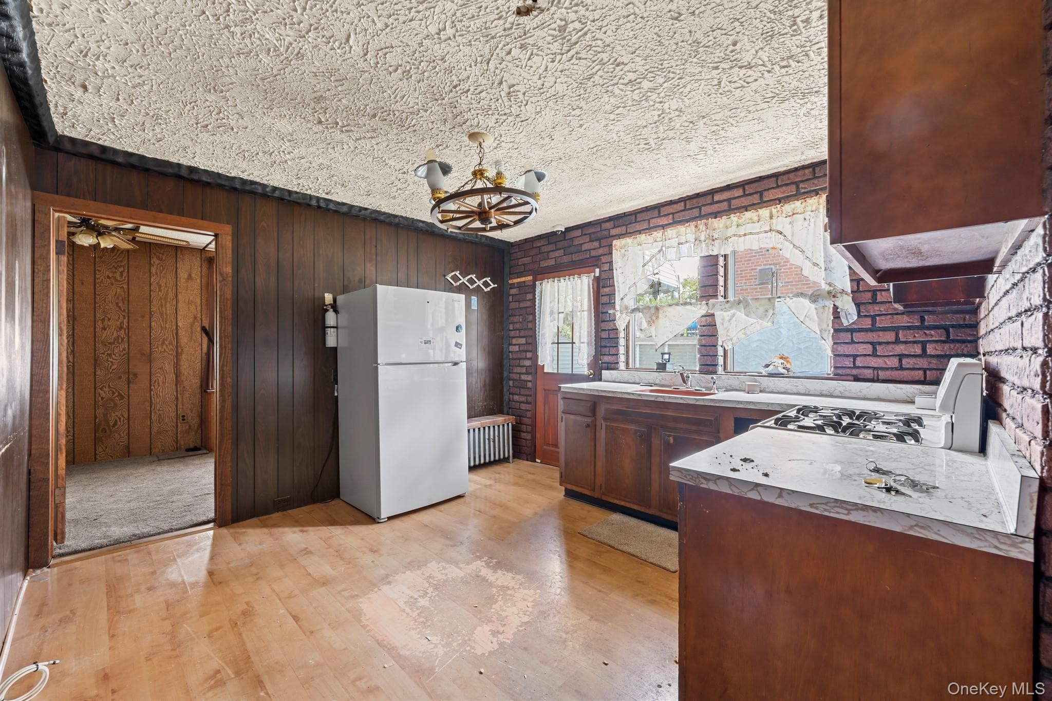 240 Buttrick Avenue thumbnail 4
