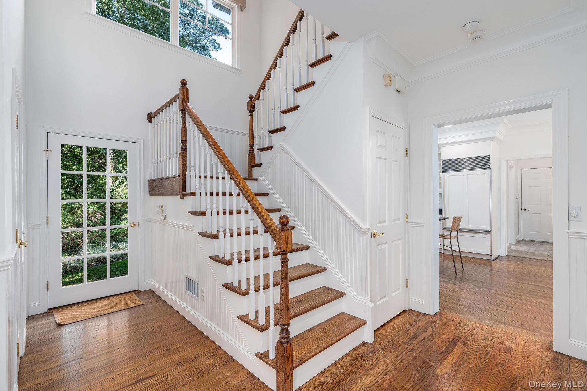 775 Mulford Court thumbnail 16