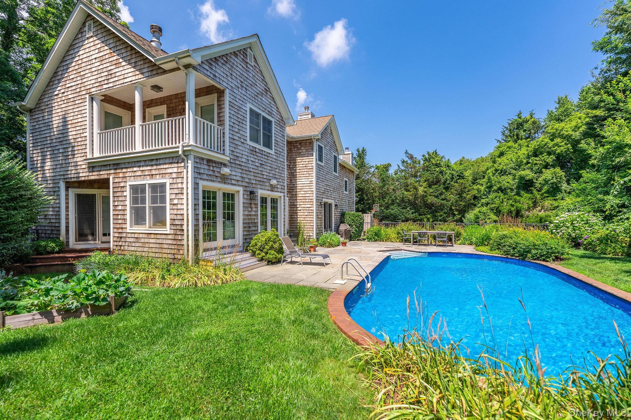 775 Mulford Court thumbnail 36