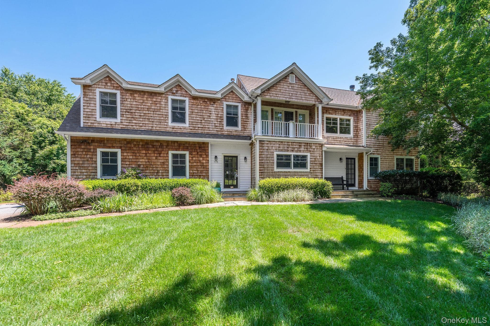 775 Mulford Court thumbnail 2