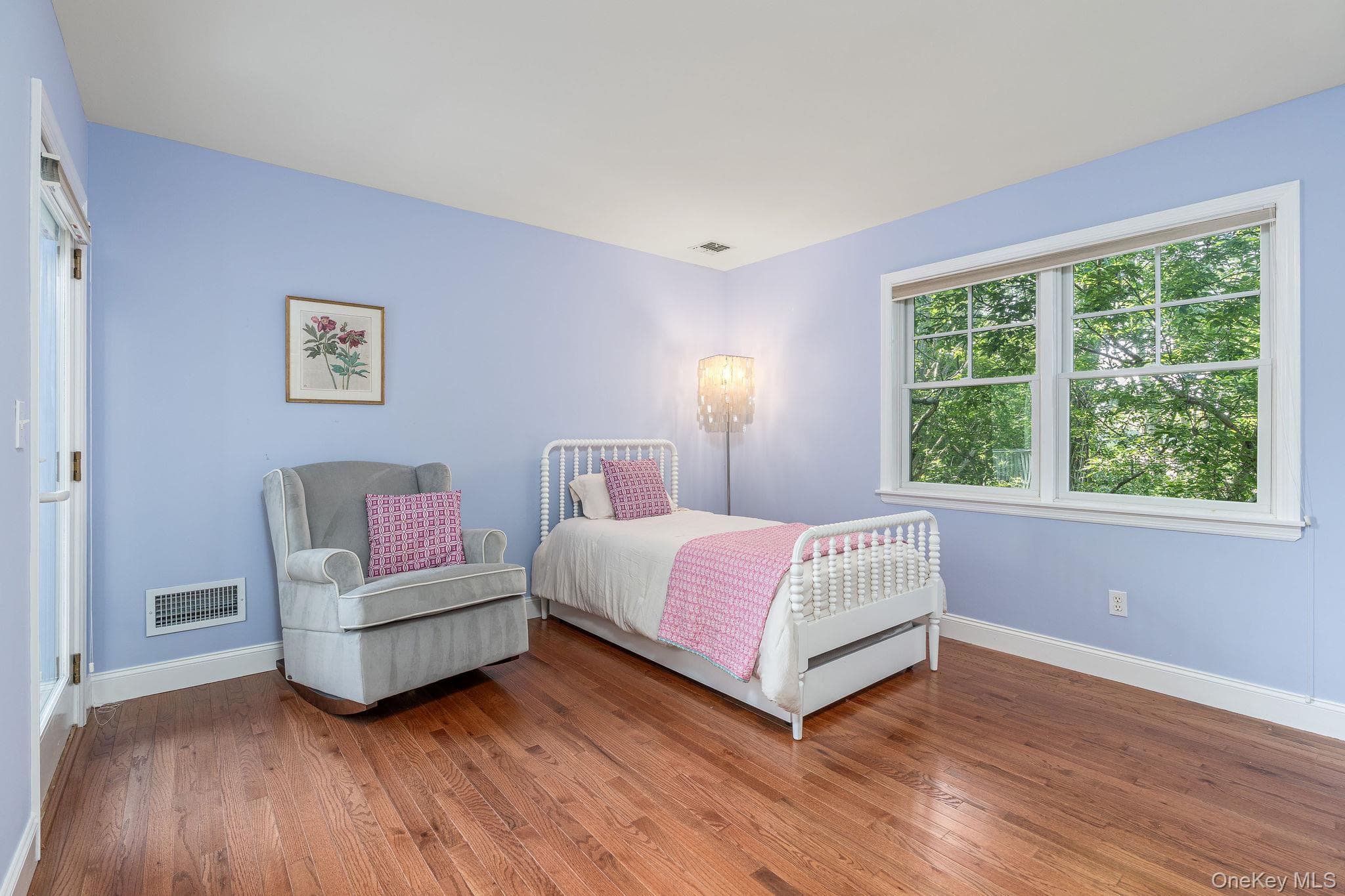 775 Mulford Court thumbnail 26