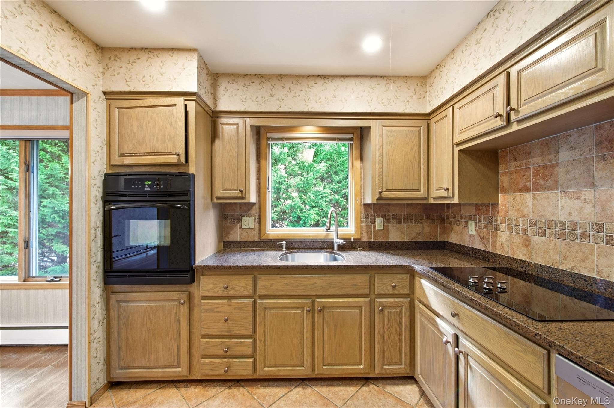 2554 Linden Lane thumbnail 19