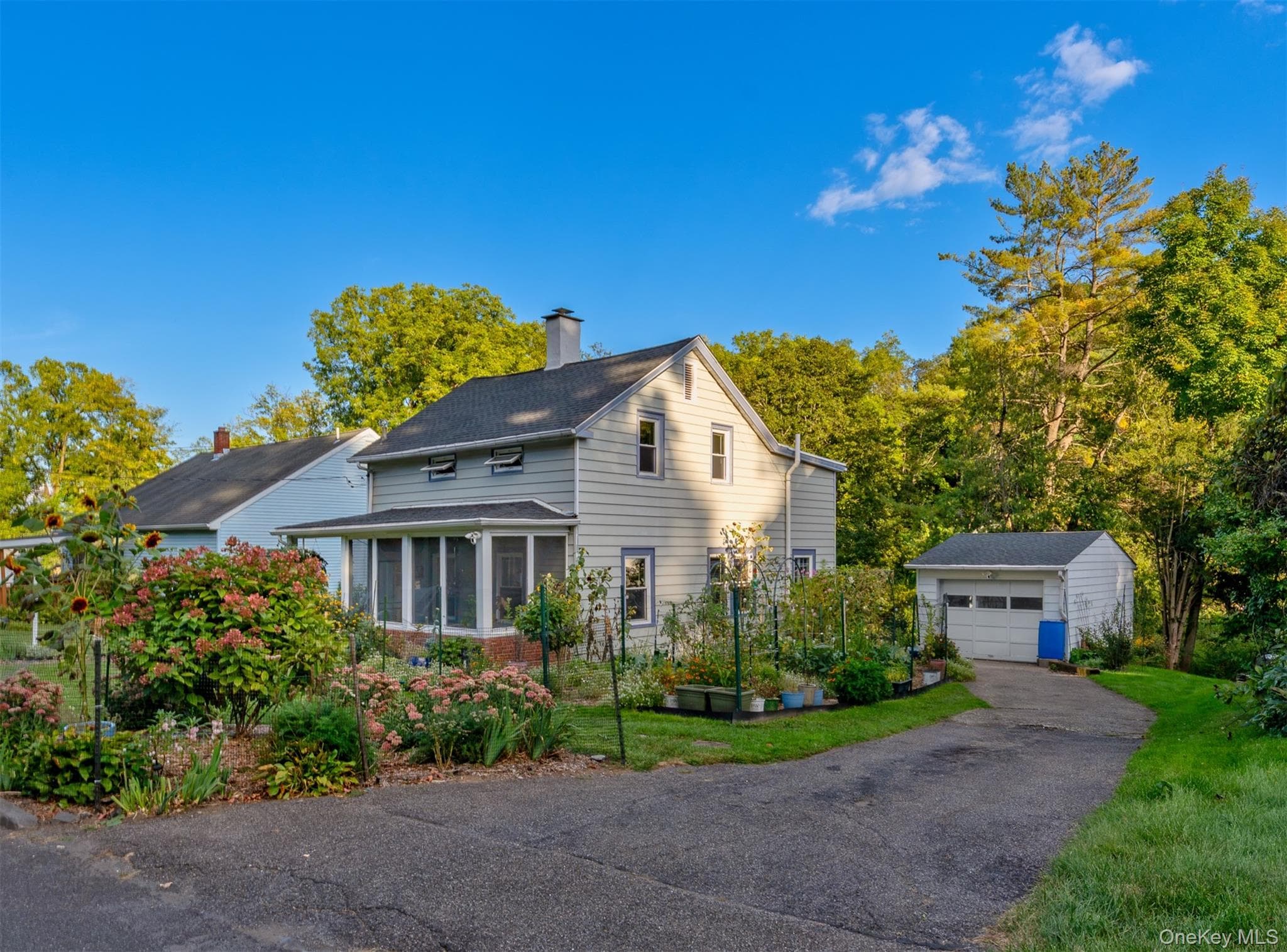 140 Linderman Avenue, Kingston