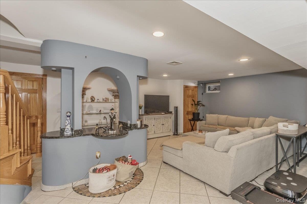 21 Chauncey Place thumbnail 34