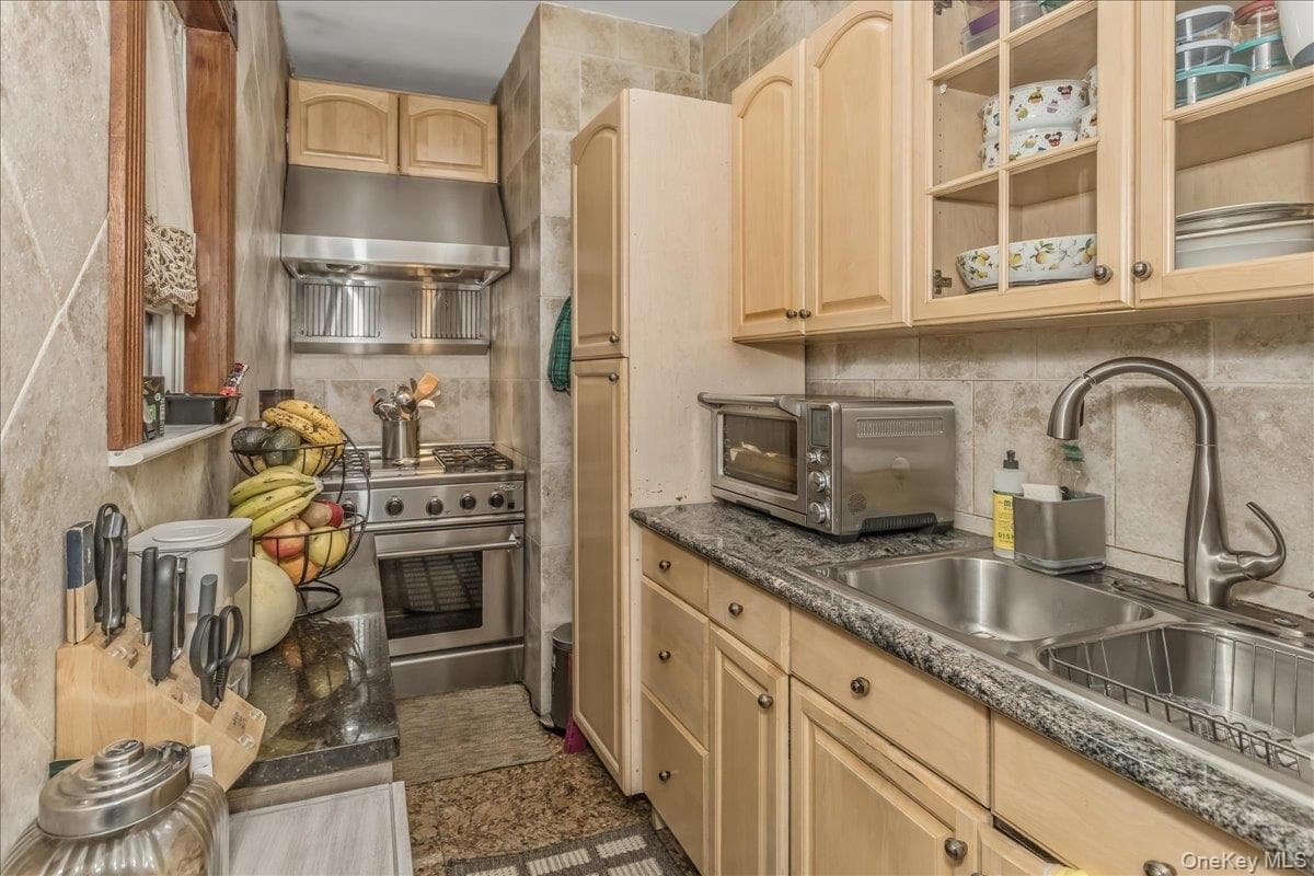 21 Chauncey Place thumbnail 16