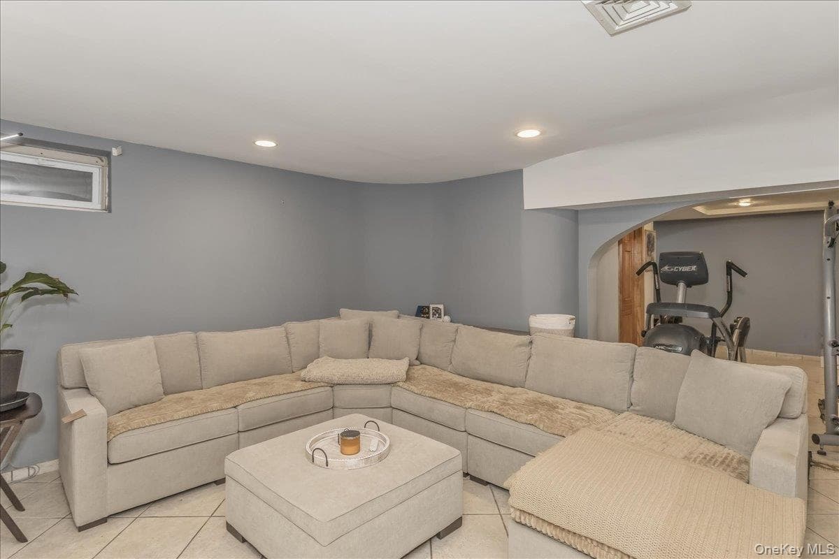 21 Chauncey Place thumbnail 33