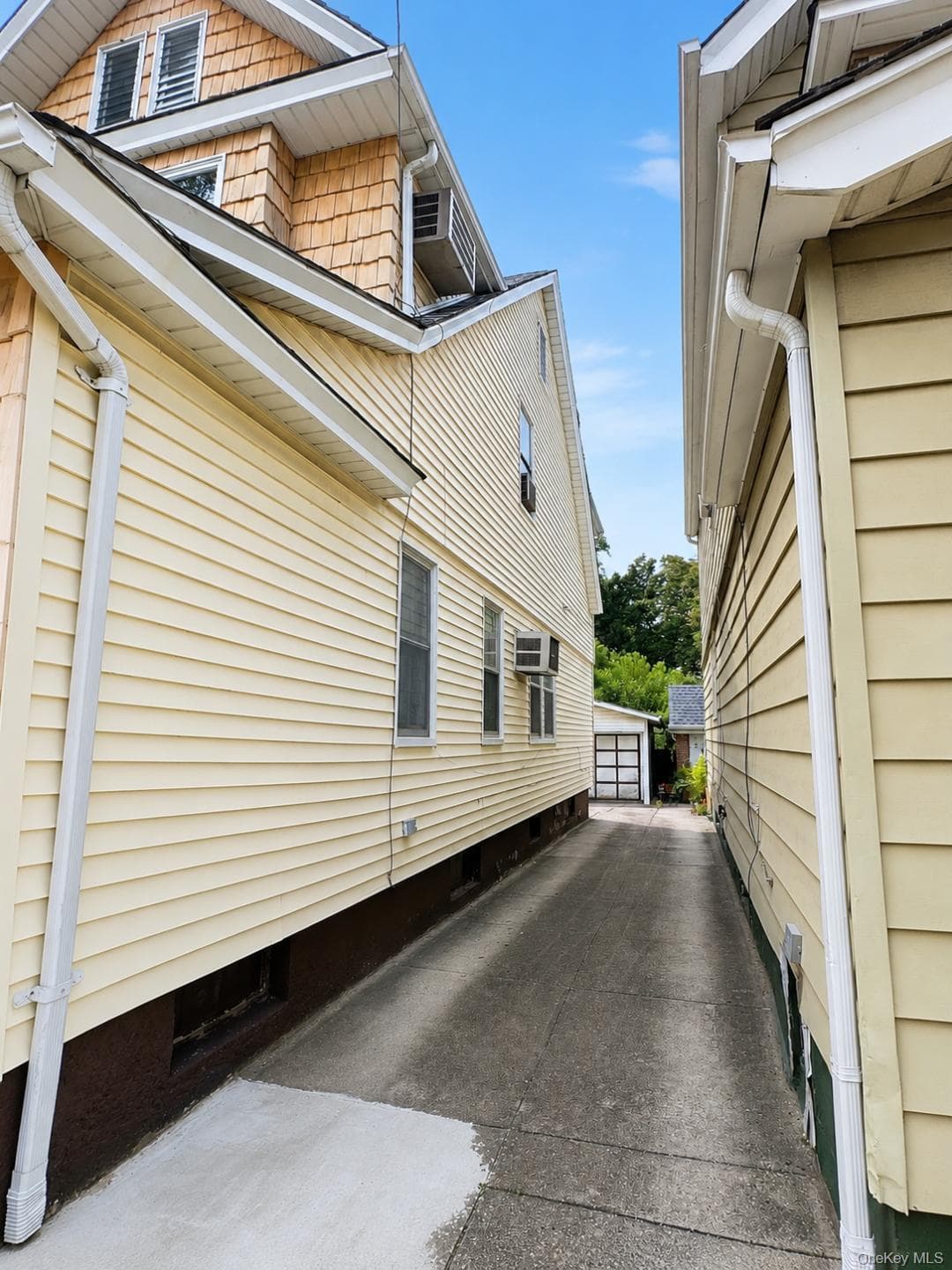 87-09 69th Avenue thumbnail 3