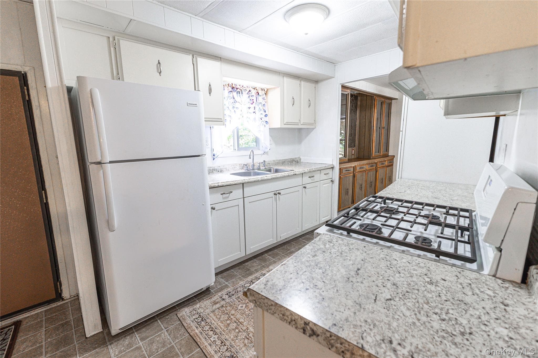 525 Riverleigh Avenue Unit: 106 thumbnail 8