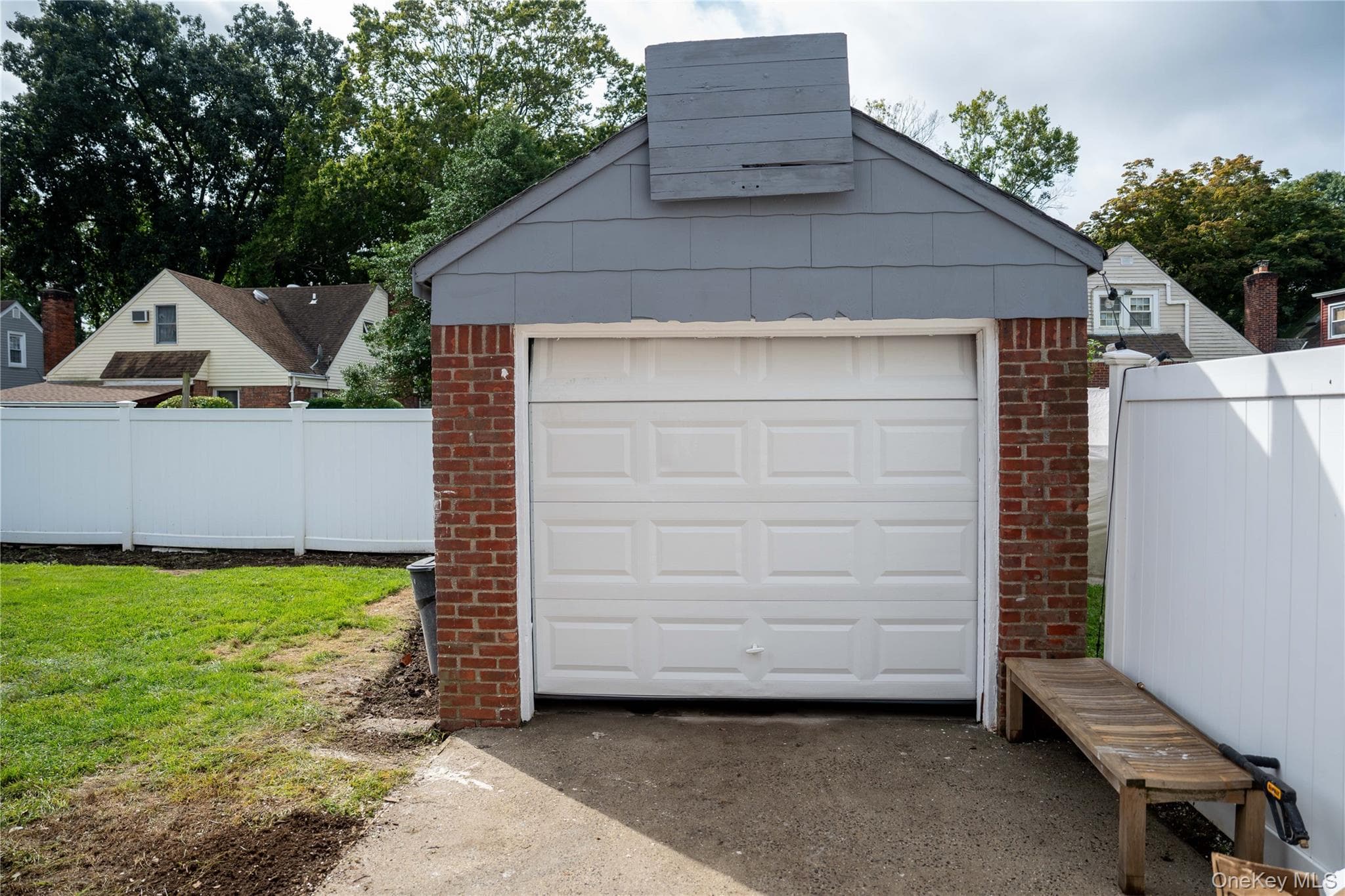 586 Stratford Road thumbnail 31