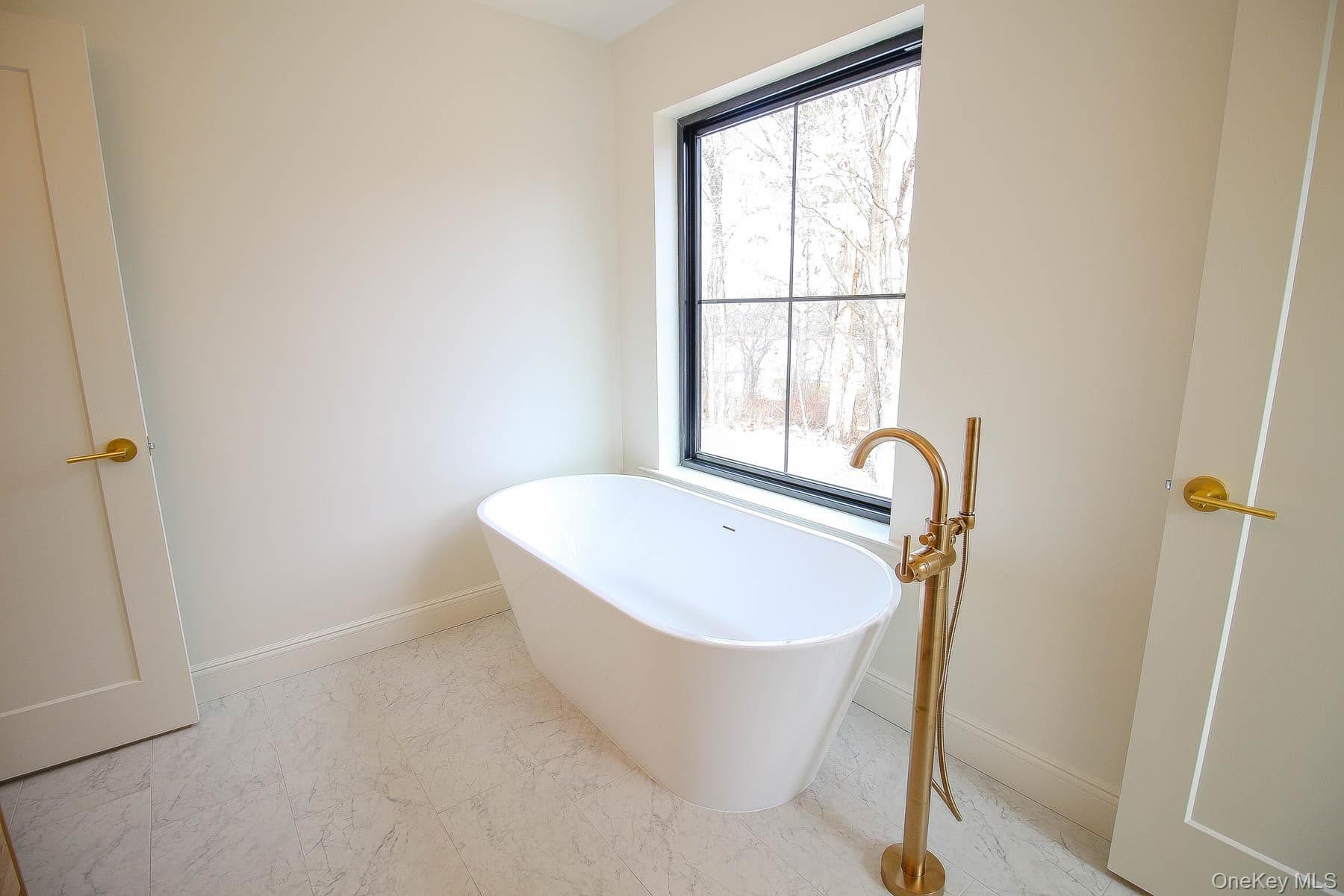 8 James Place thumbnail 21