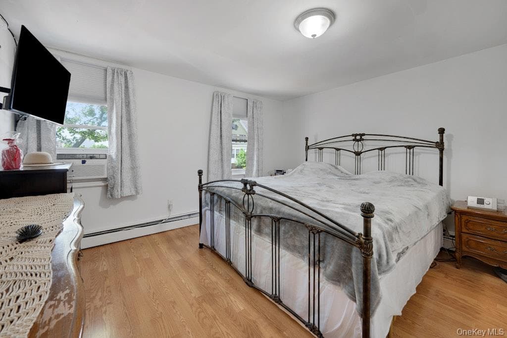144 Beekman Avenue thumbnail 20