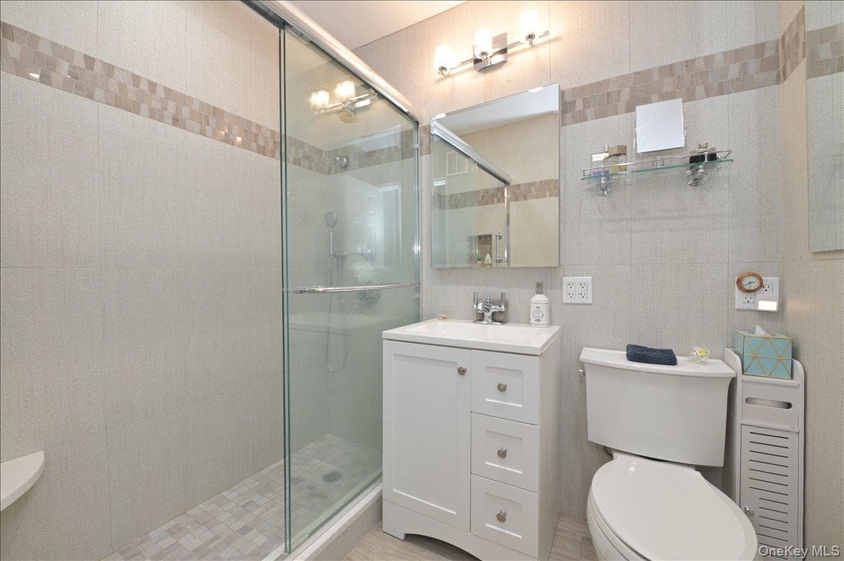 40 Stoner Avenue Unit: 2F thumbnail 7