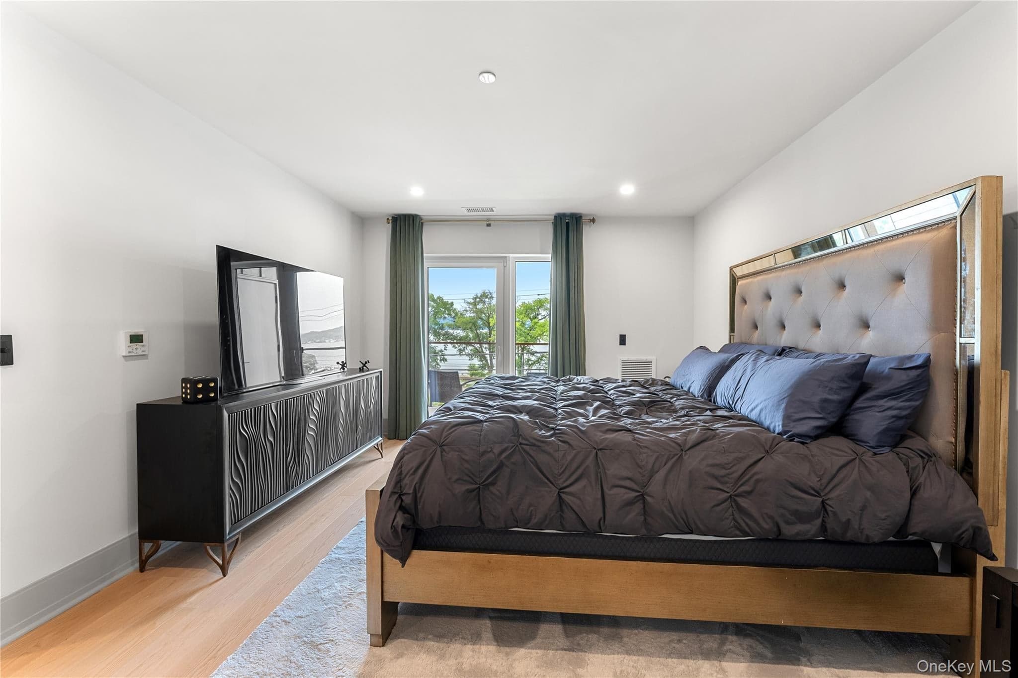 25 S Riverside Avenue Unit: 210 thumbnail 12