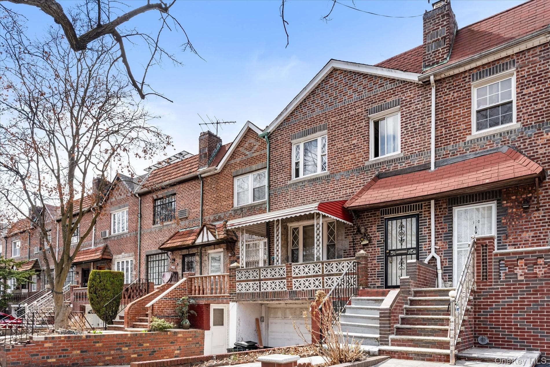 712 E 40th Street thumbnail 2