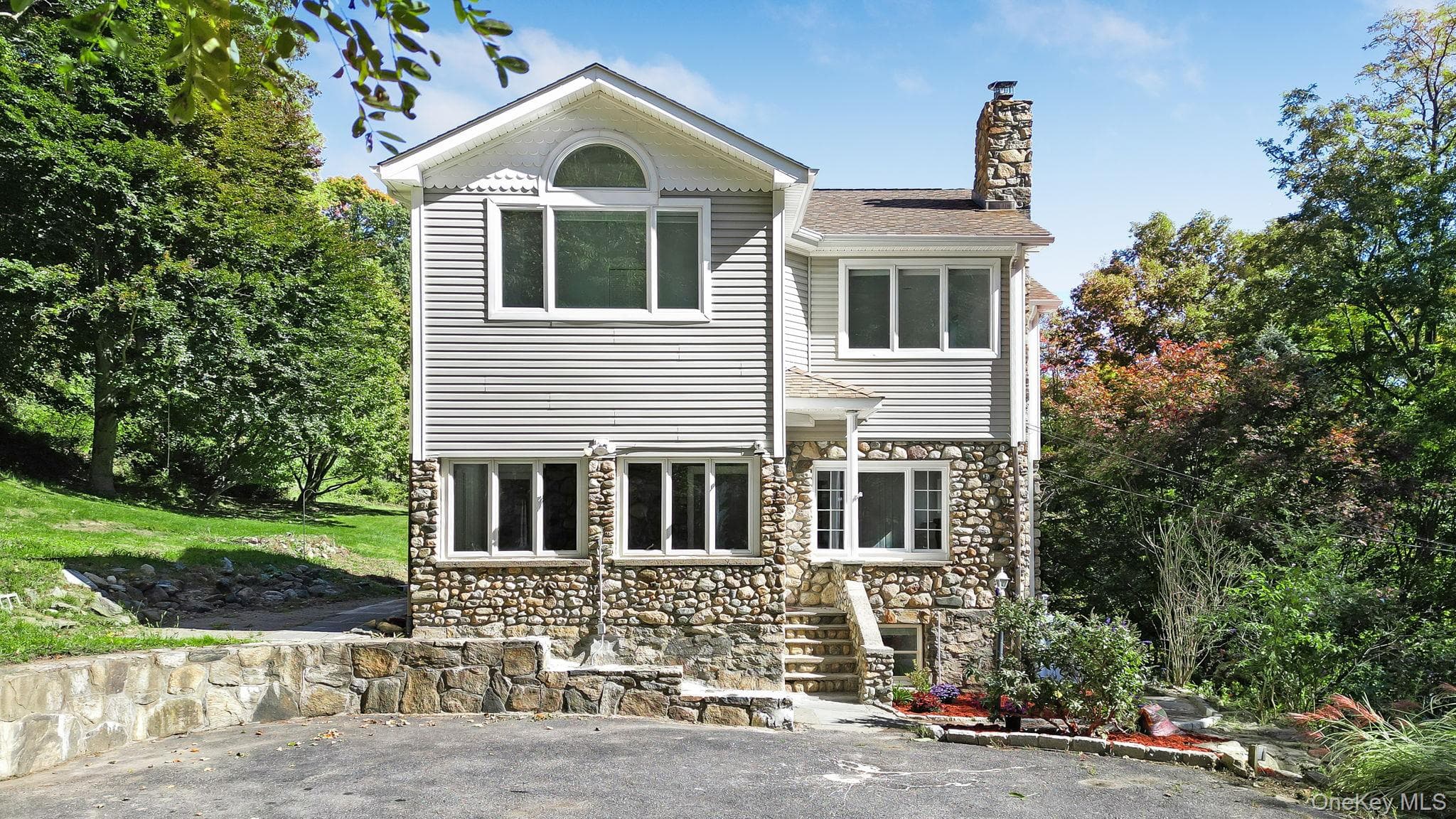 3811 Wood Street, Jefferson Valley