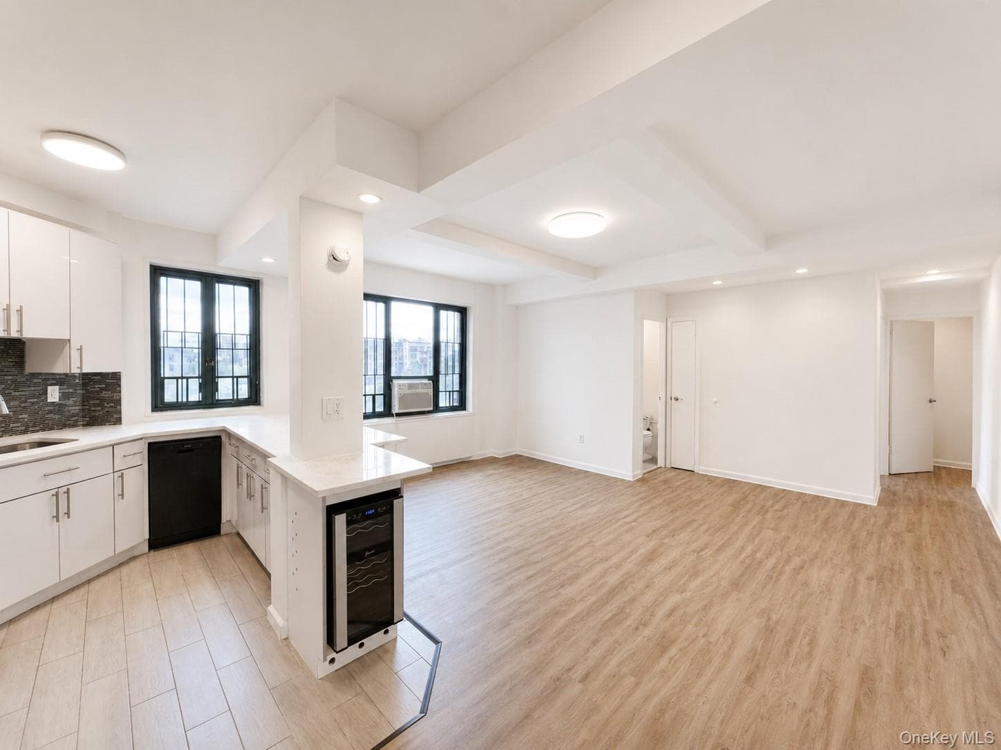 1594 Unionport Road Unit: 3H thumbnail 5