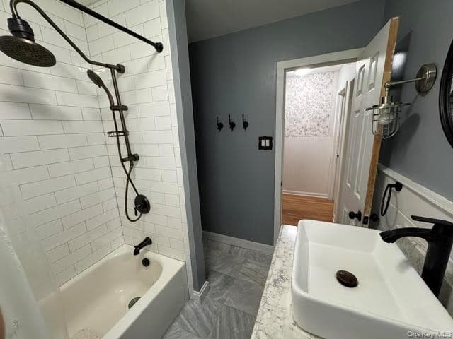 20 Meadow Avenue thumbnail 22