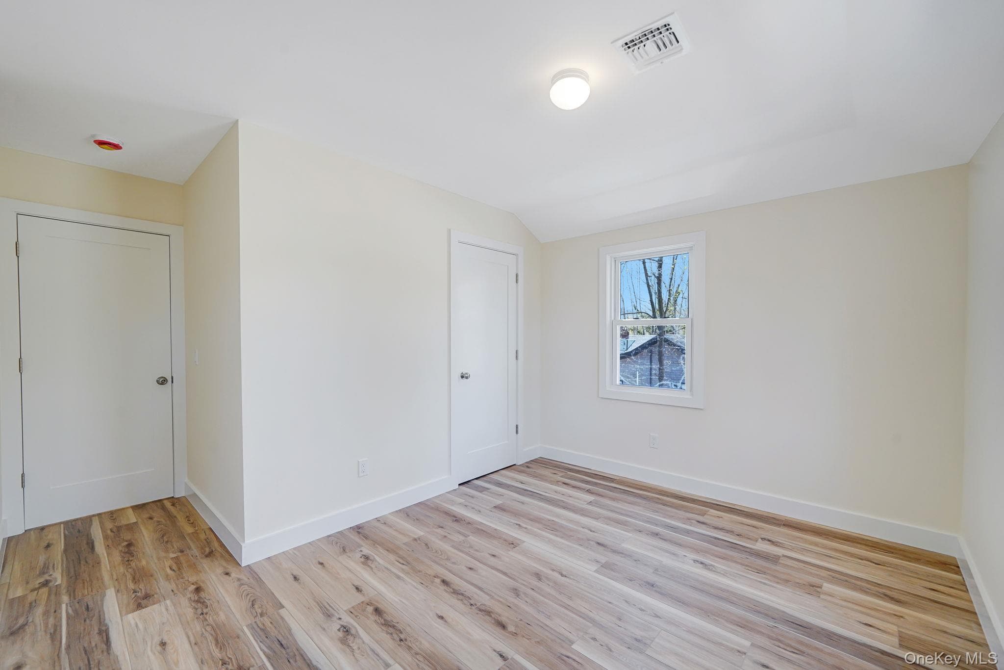 2939 N Wading River Road thumbnail 26