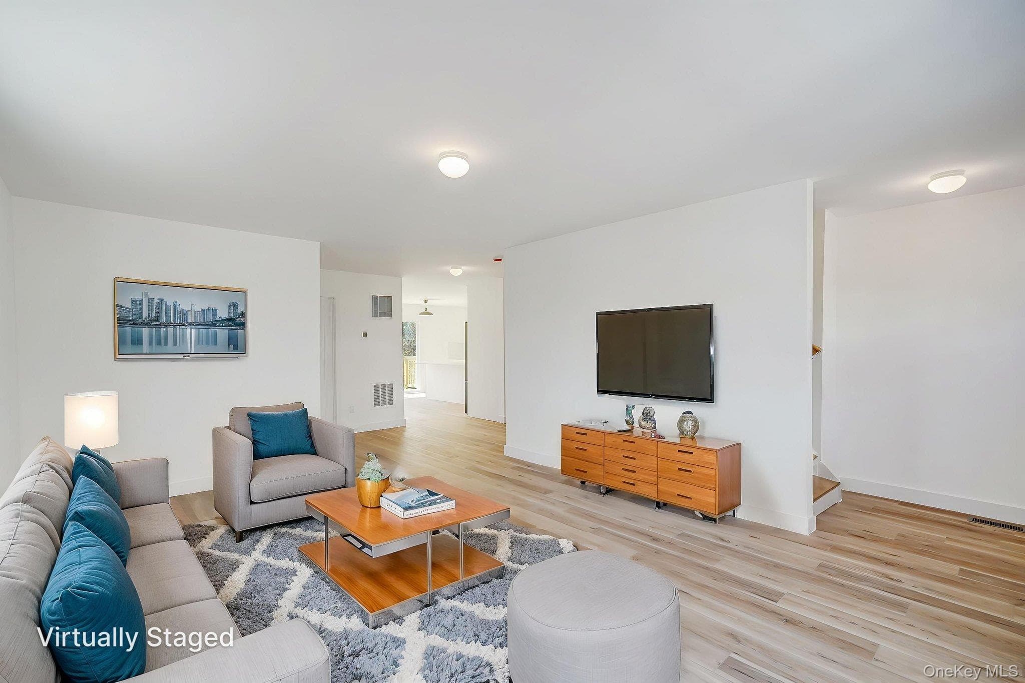 2939 N Wading River Road thumbnail 6