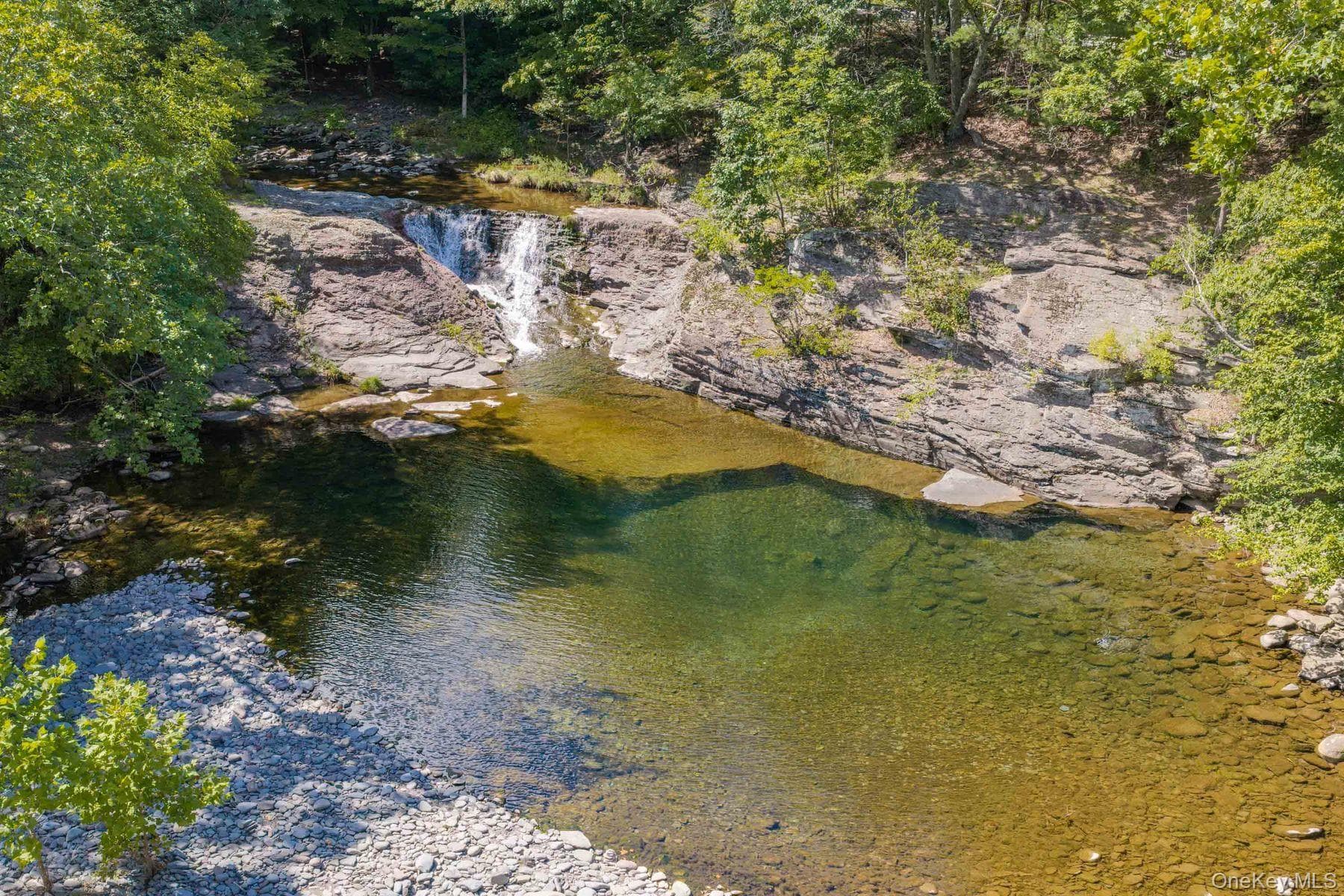 61 Woodland Falls Road thumbnail 3