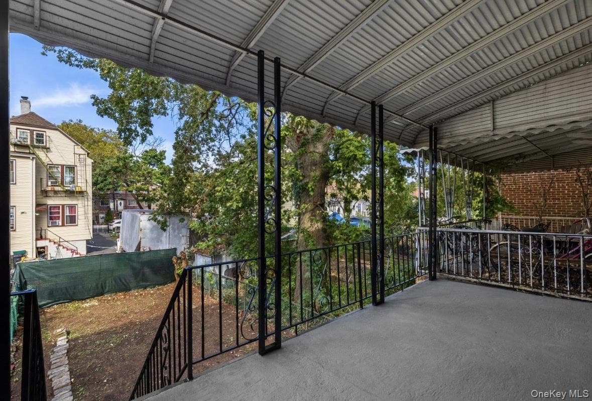 1147 E 223rd Street thumbnail 21