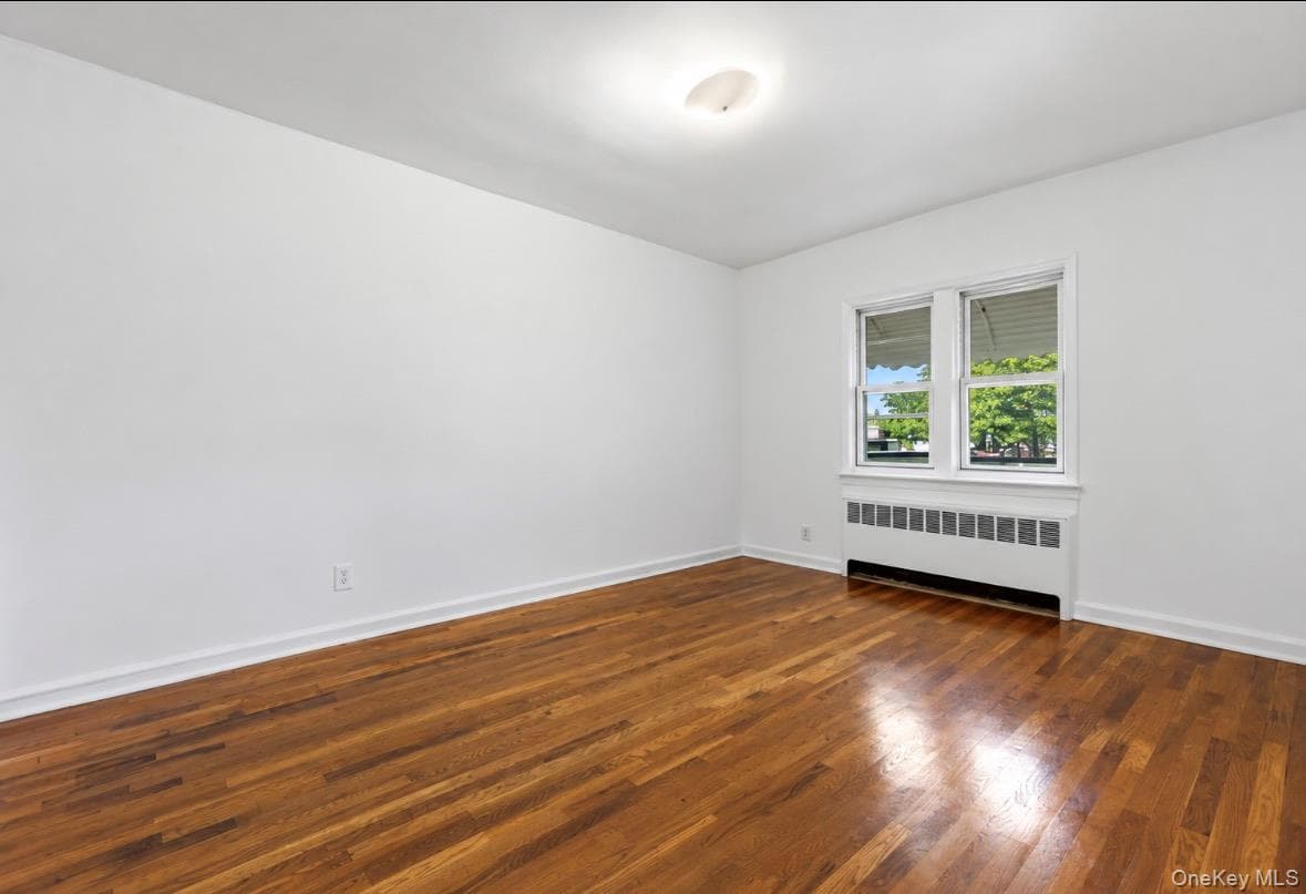 1147 E 223rd Street thumbnail 14