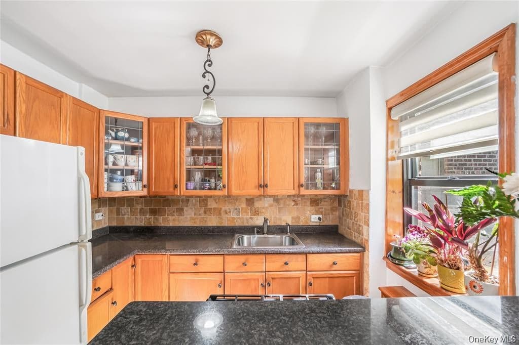218-12 43rd Avenue Unit: 2E thumbnail 2