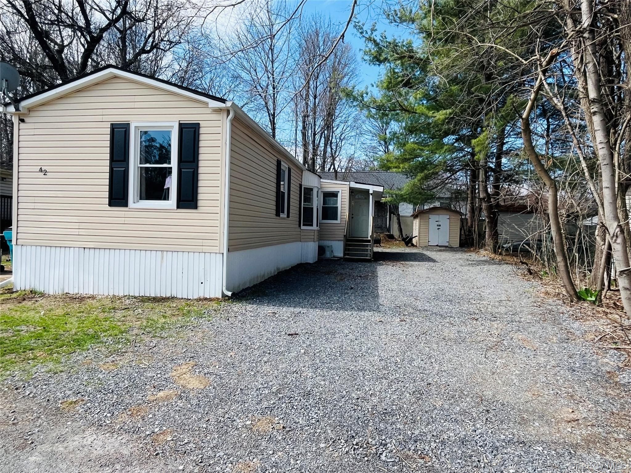 723 Beekman Road Unit: 42 thumbnail 6