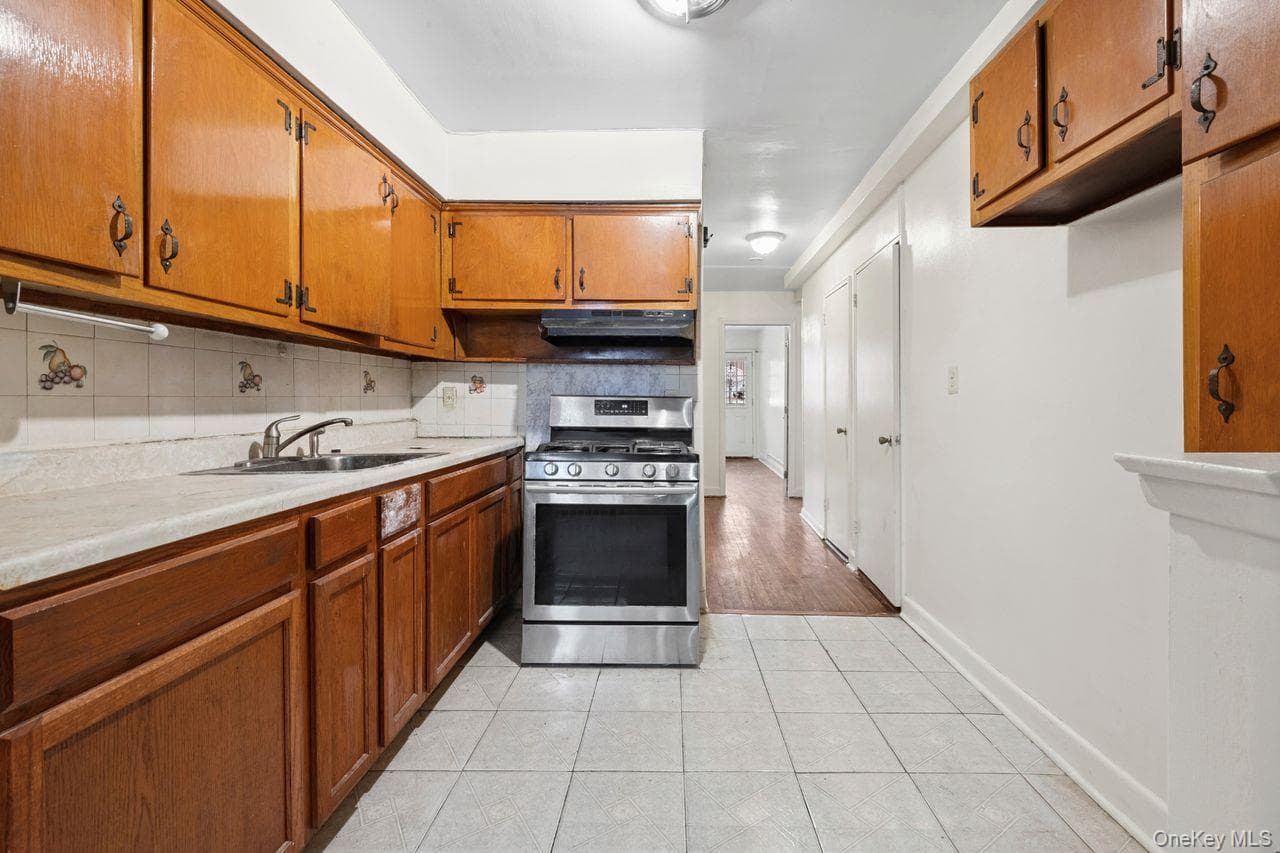 1336 E 99 Street thumbnail 8
