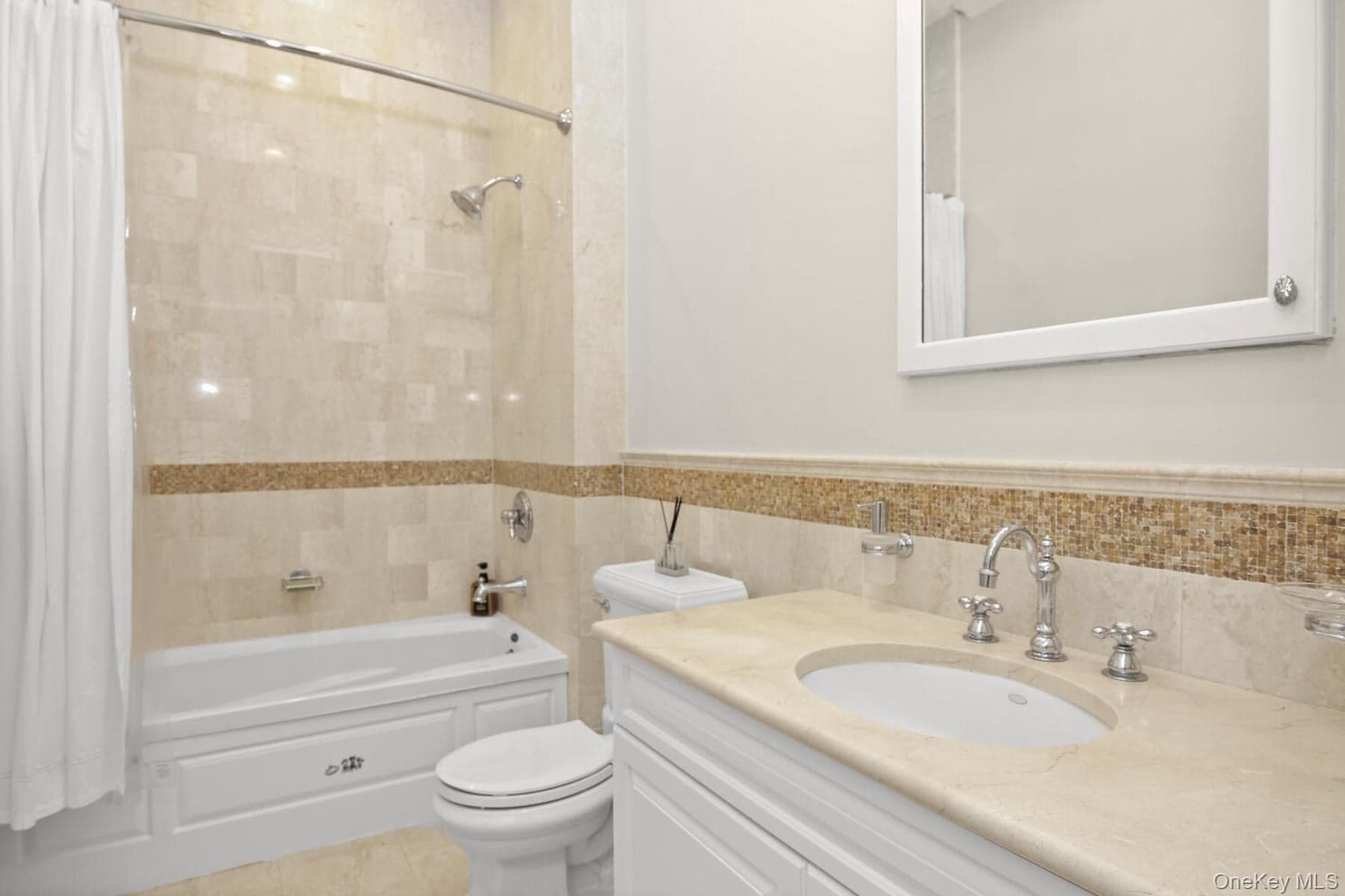 4 Cowdray Park Drive thumbnail 26