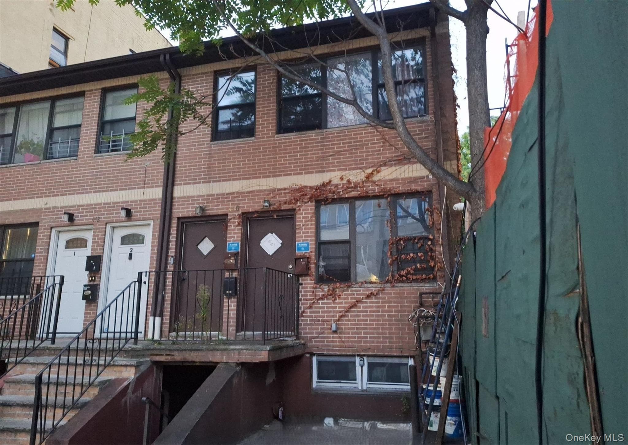 440 Blake Avenue thumbnail 4