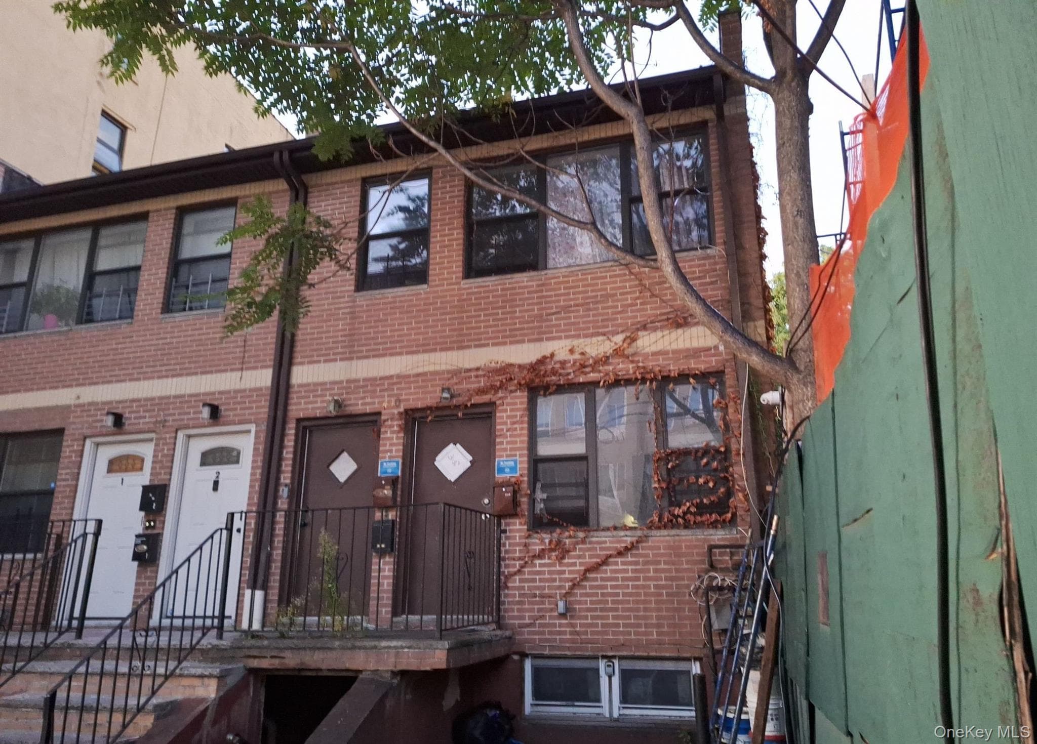 440 Blake Avenue photo 1