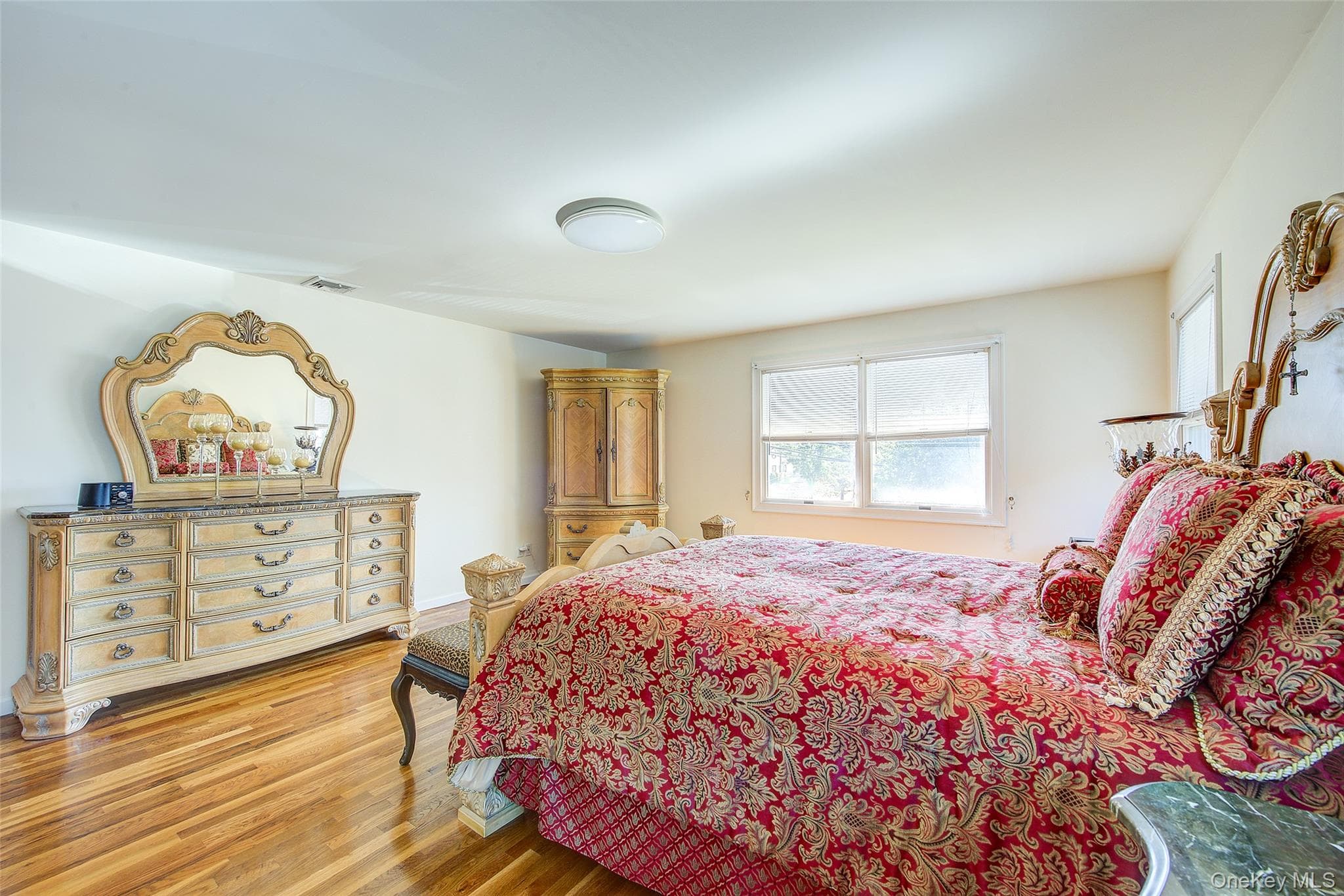 64 Cottage Place thumbnail 23