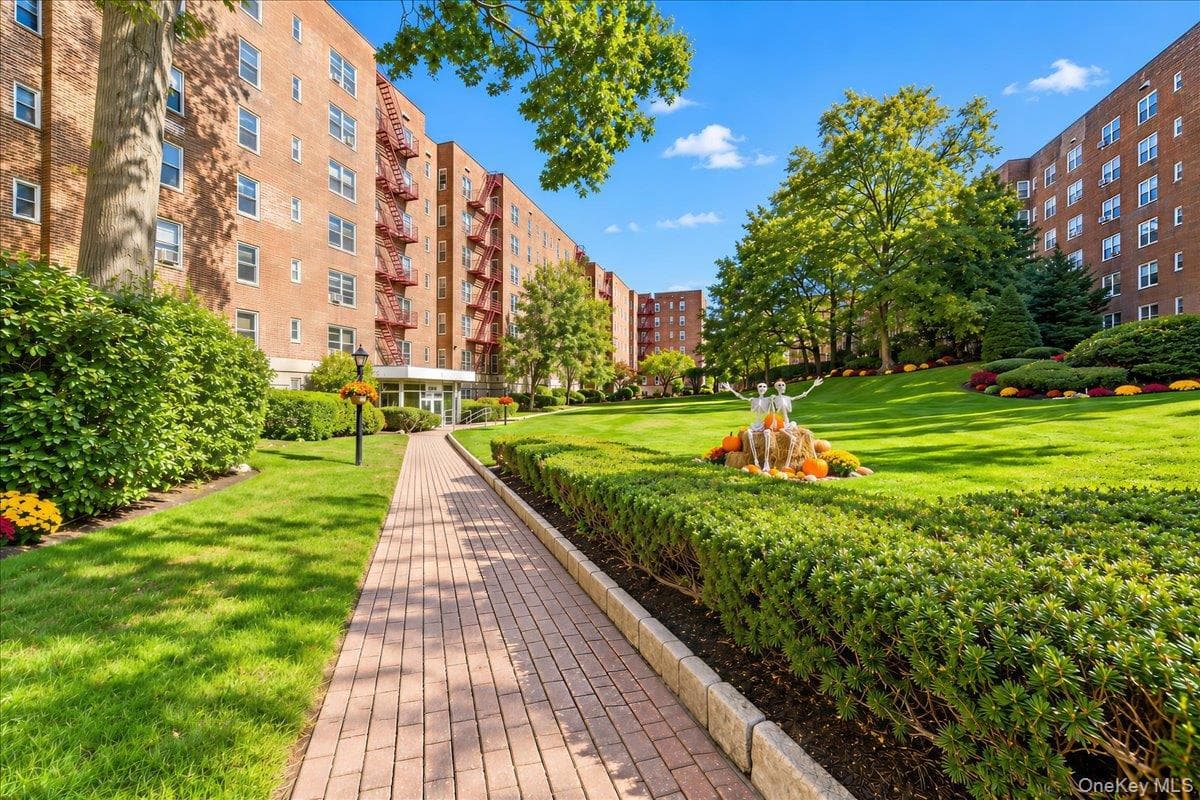1300 Midland Avenue Unit: C26 thumbnail 21