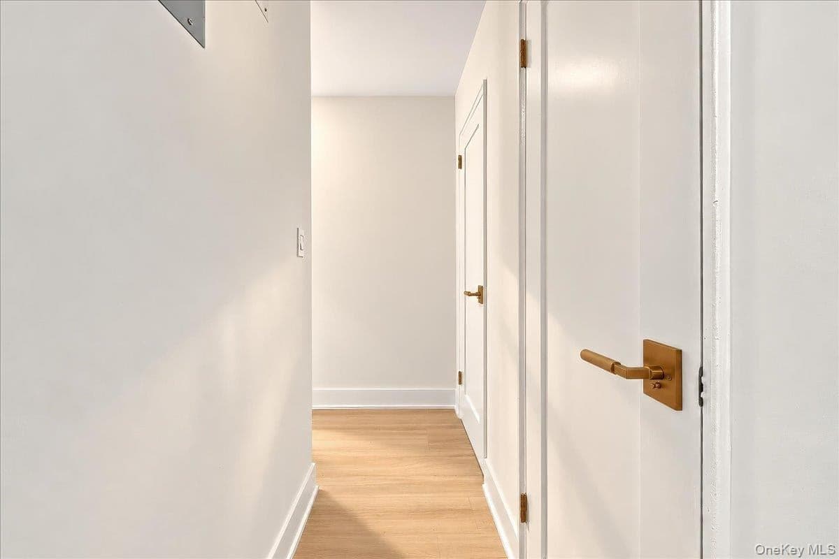 1300 Midland Avenue Unit: C26 thumbnail 7