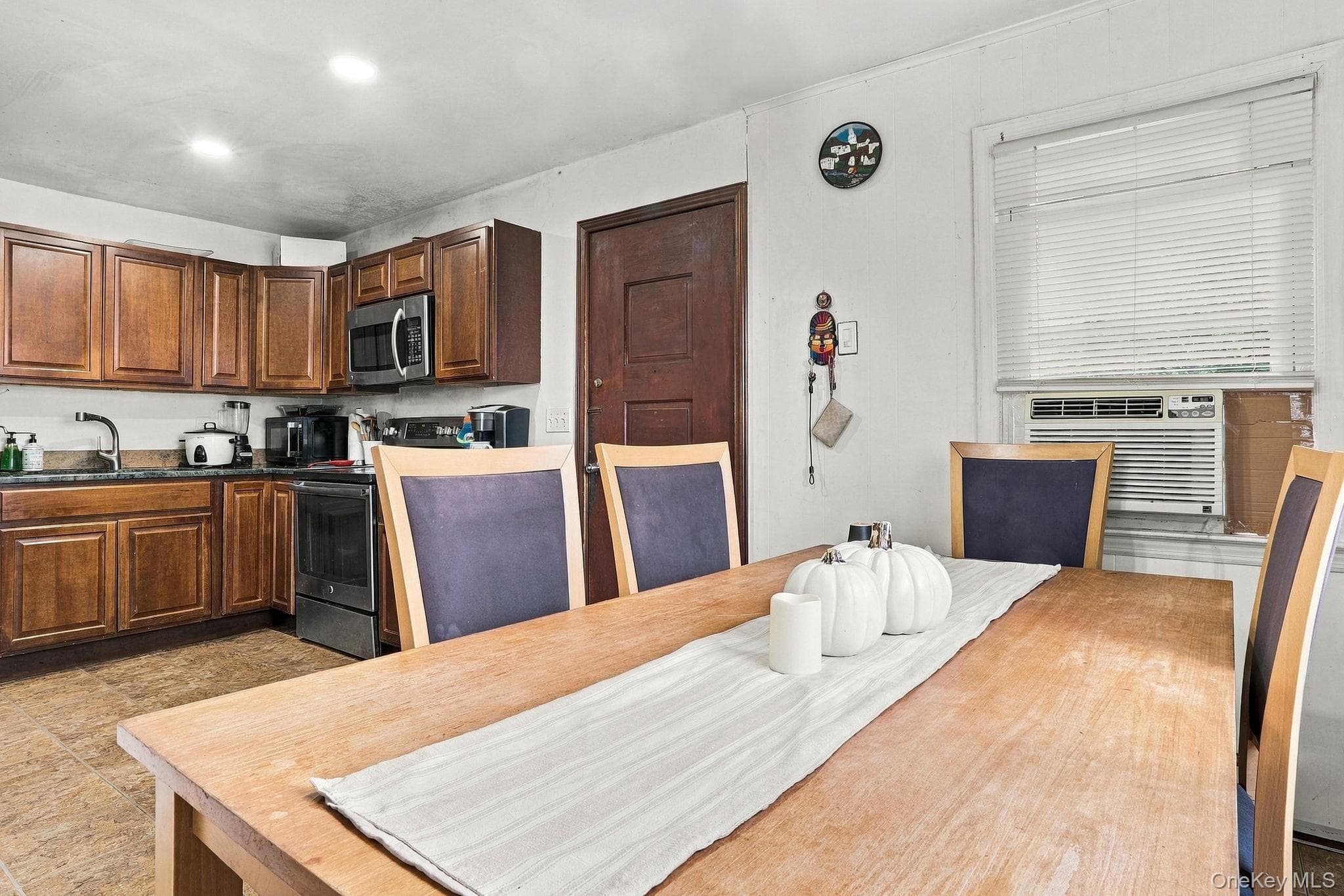 55 Morrissey Drive thumbnail 14